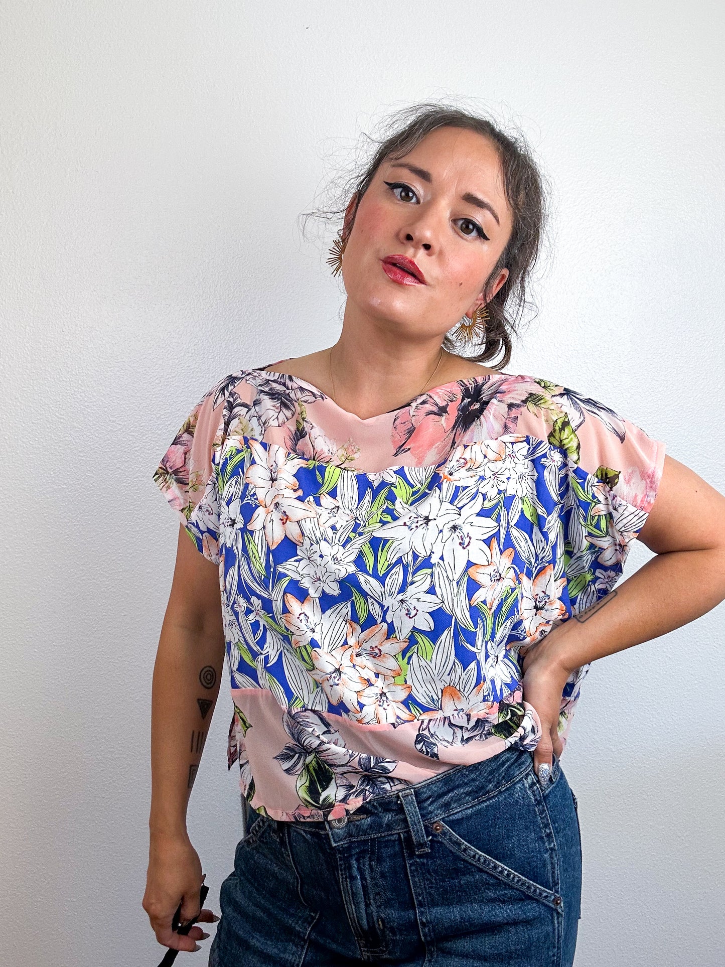 Scrappy Crop Pink Blue Tropical