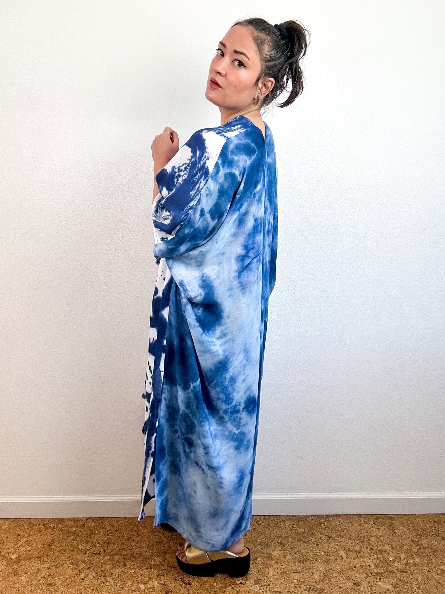 Hand-Dyed Bamboo Tie Caftan Blue Sumi Watercolor Mix