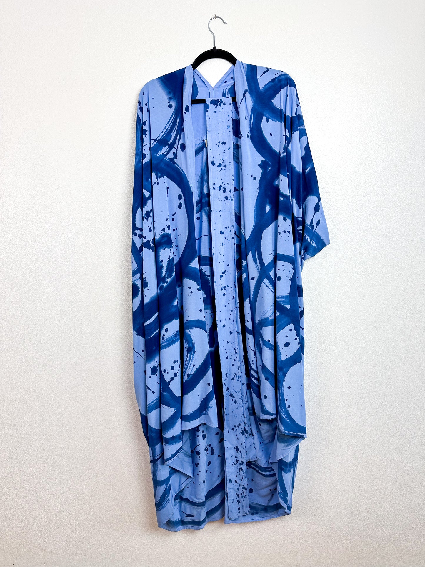 Hand-Dyed High Low Kimono Blue Indigo Sumi