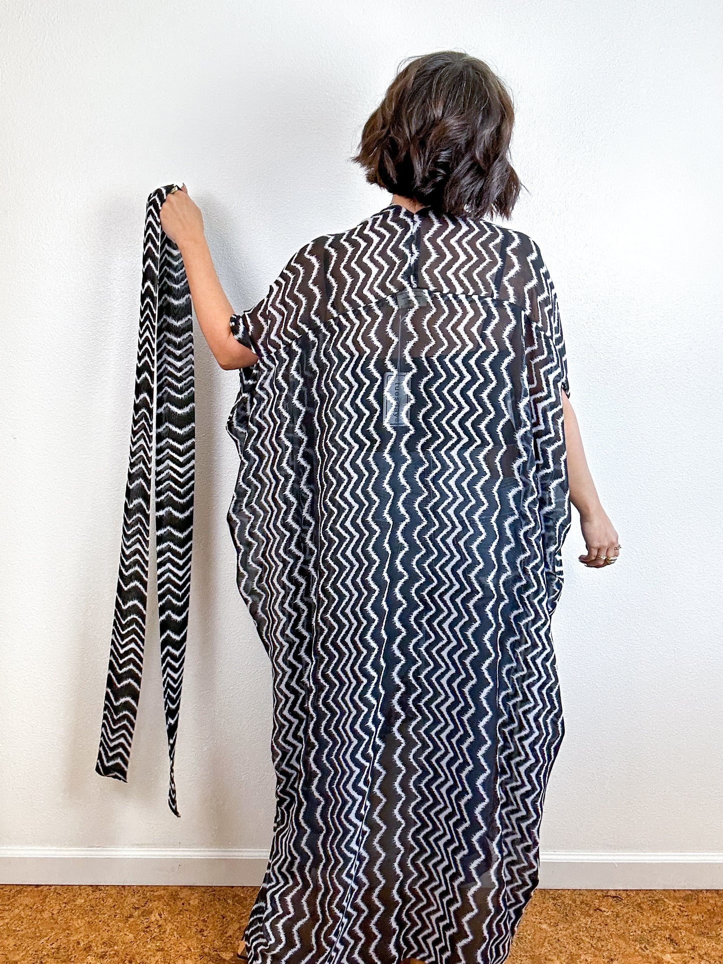 Print High Low Kimono Black White Zig Zag Chiffon