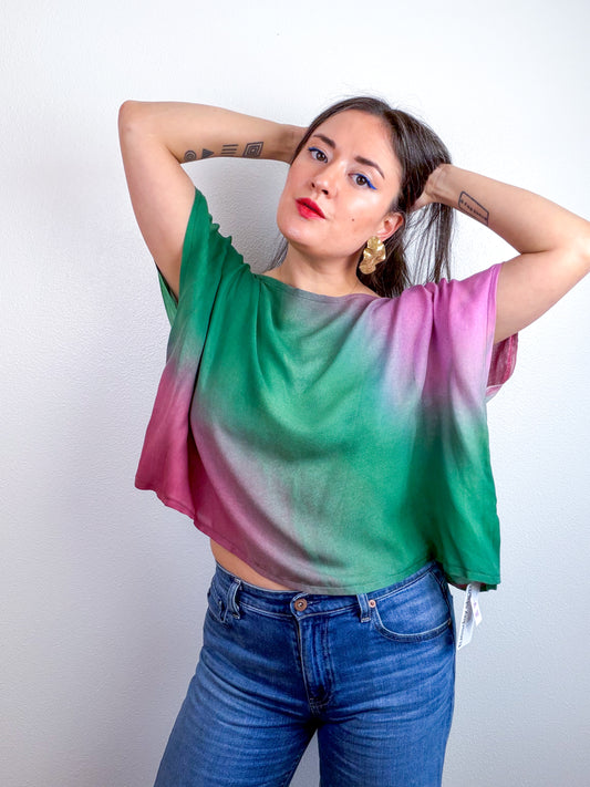 Hand-Dyed Bamboo Flip Crop Green Peony Maroon Gradient