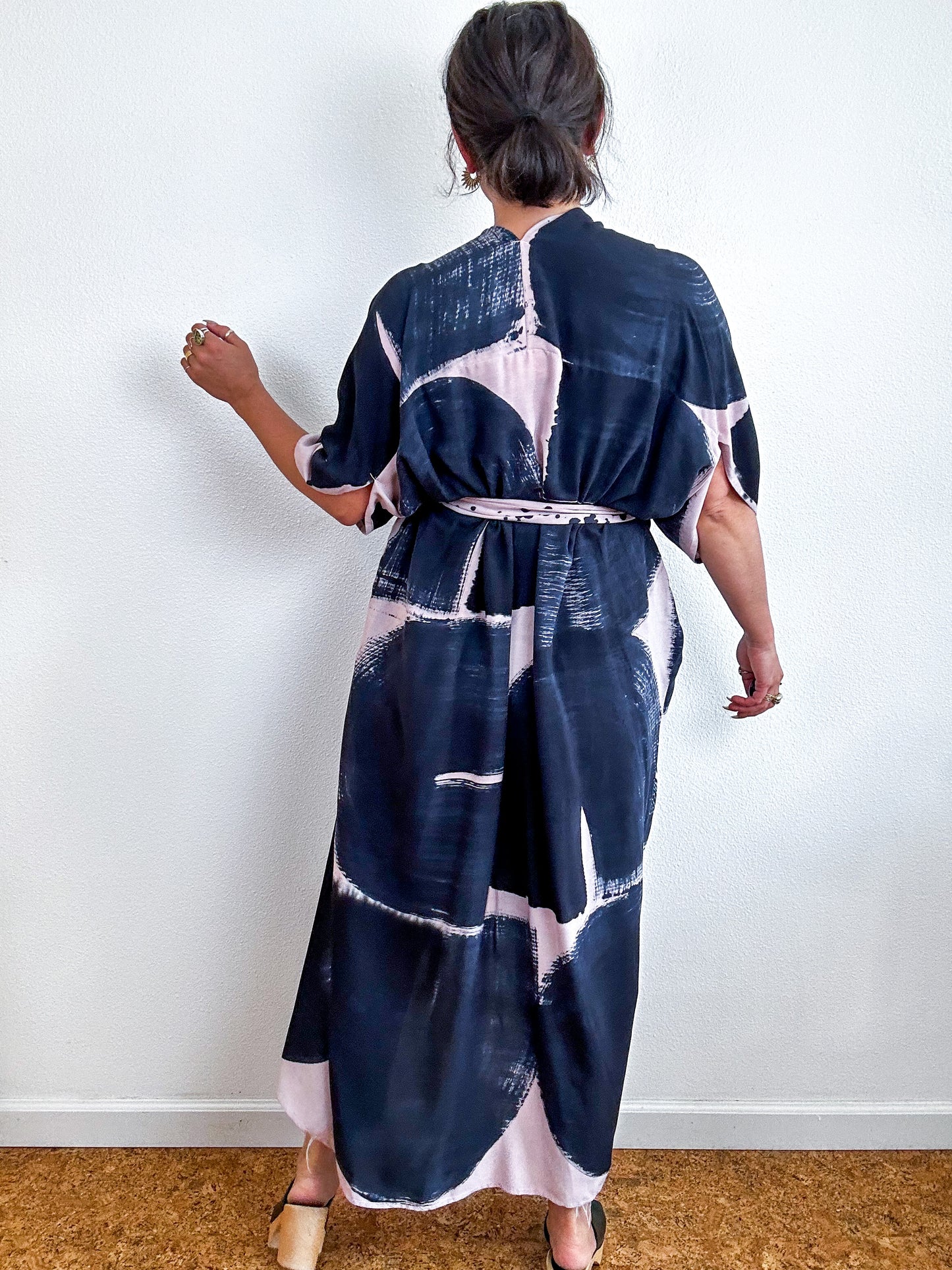 Hand-Dyed High Low Kimono Blush Black Arc