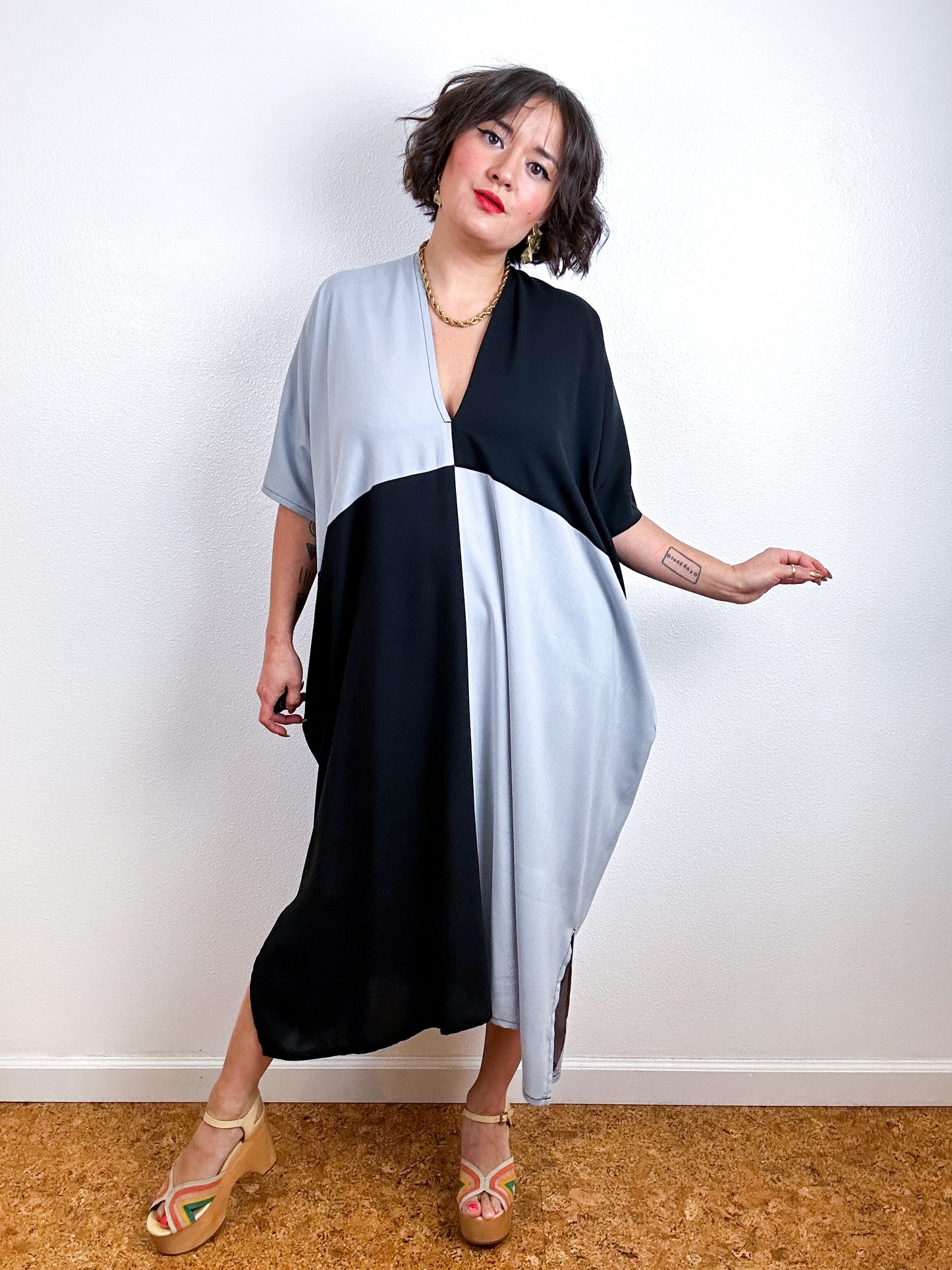 Color Block Midi Caftan Dress Grey Black