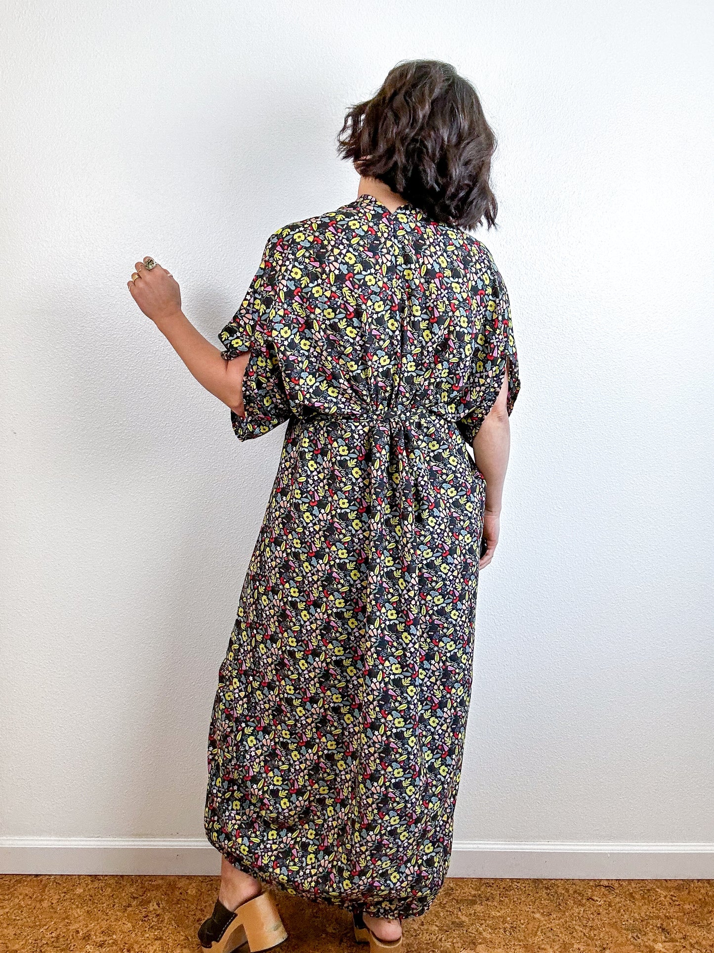 Print High Low Kimono Black Citron Mini Floral Crepe de Chine