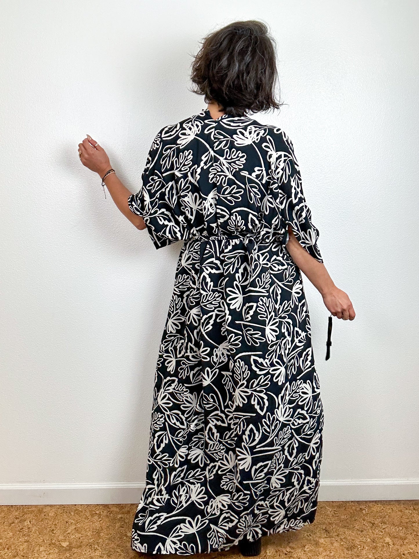 Print High Low Kimono Black Ivory Georgette
