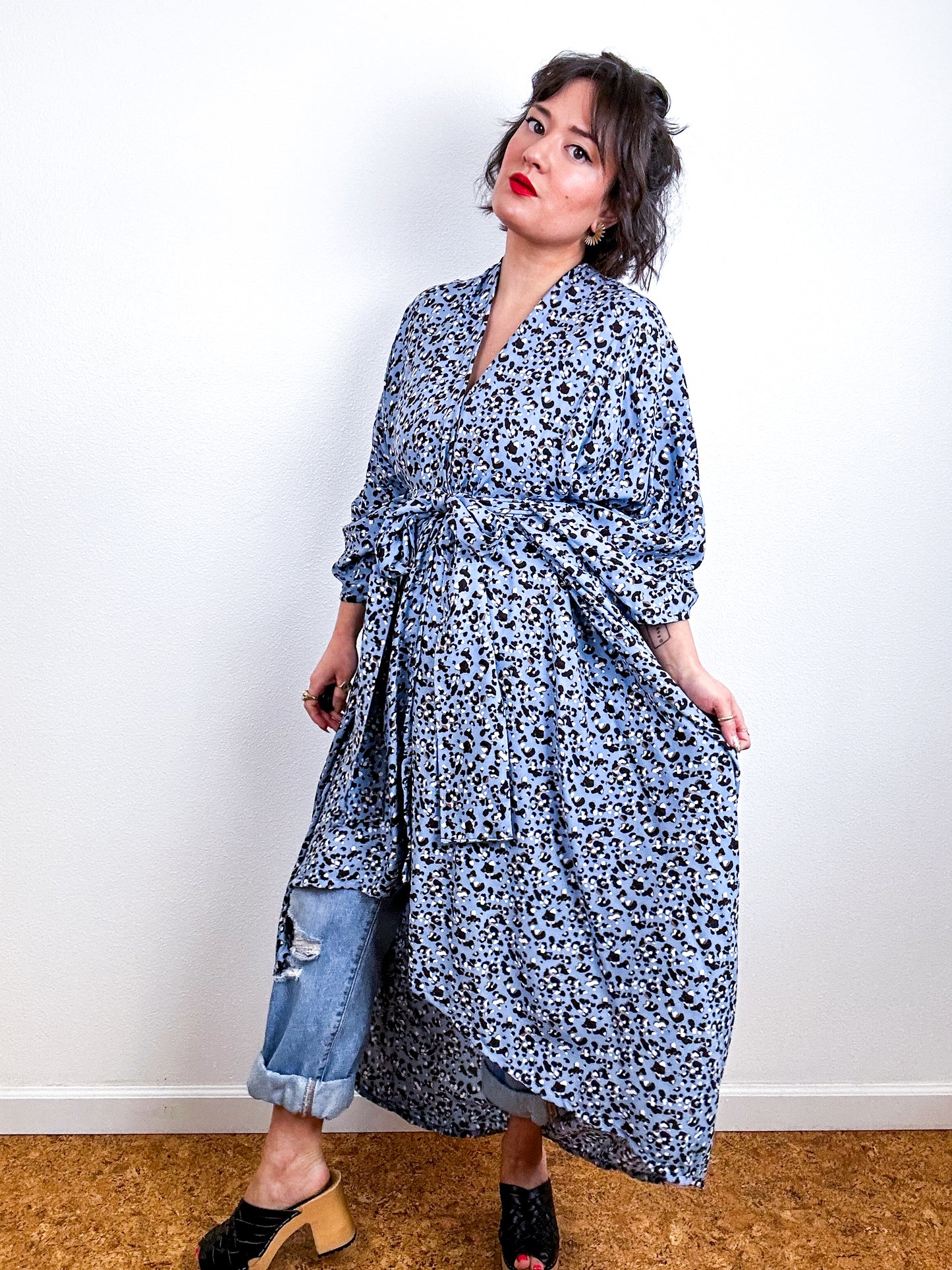 Print High Low Kimono Blue Leopard Challis