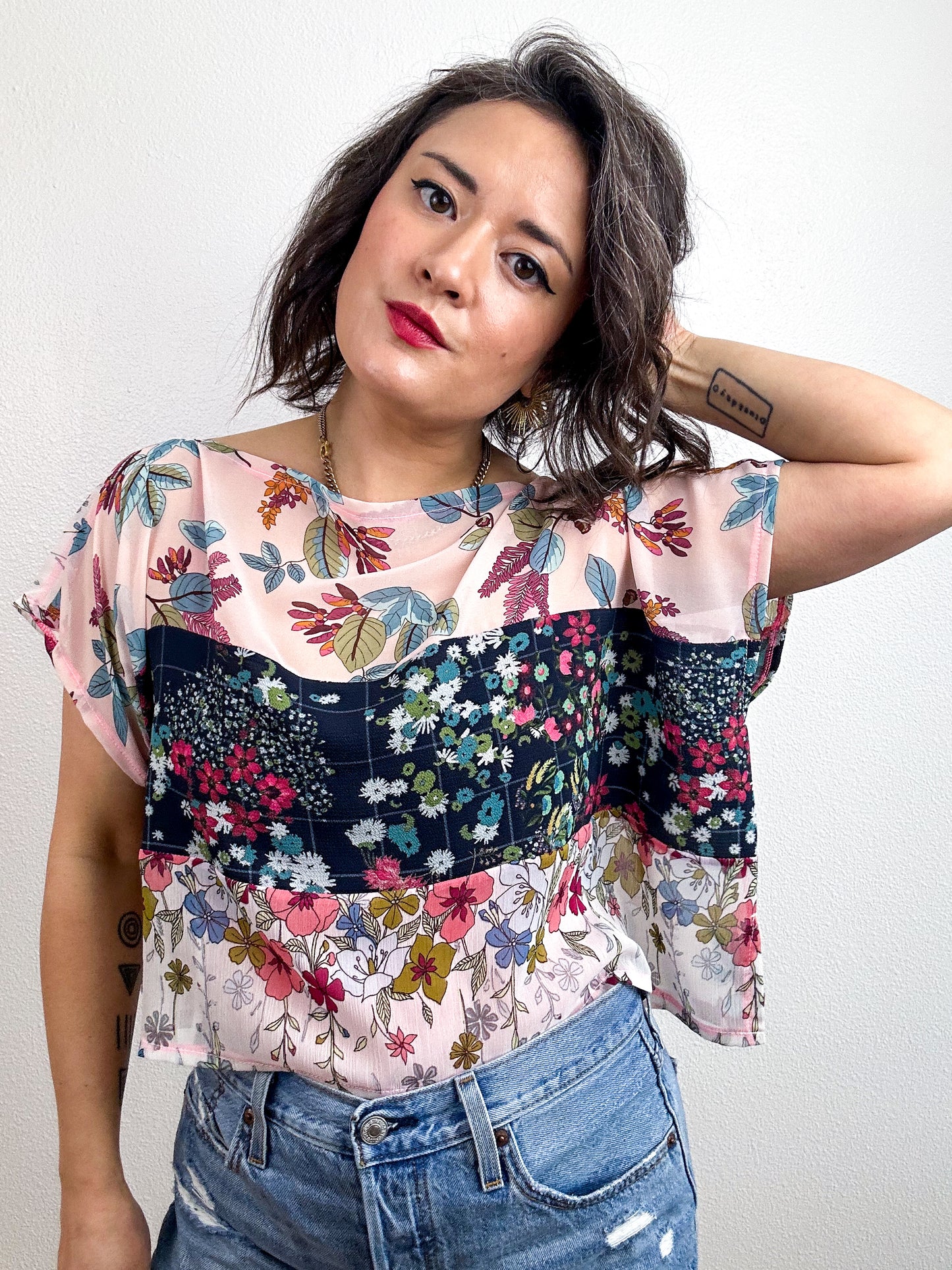 Scrappy Crop Blush Navy Mini Floral