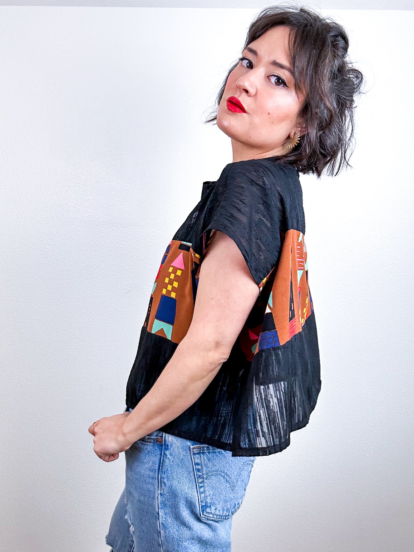 Scrappy Crop Black Amber Print