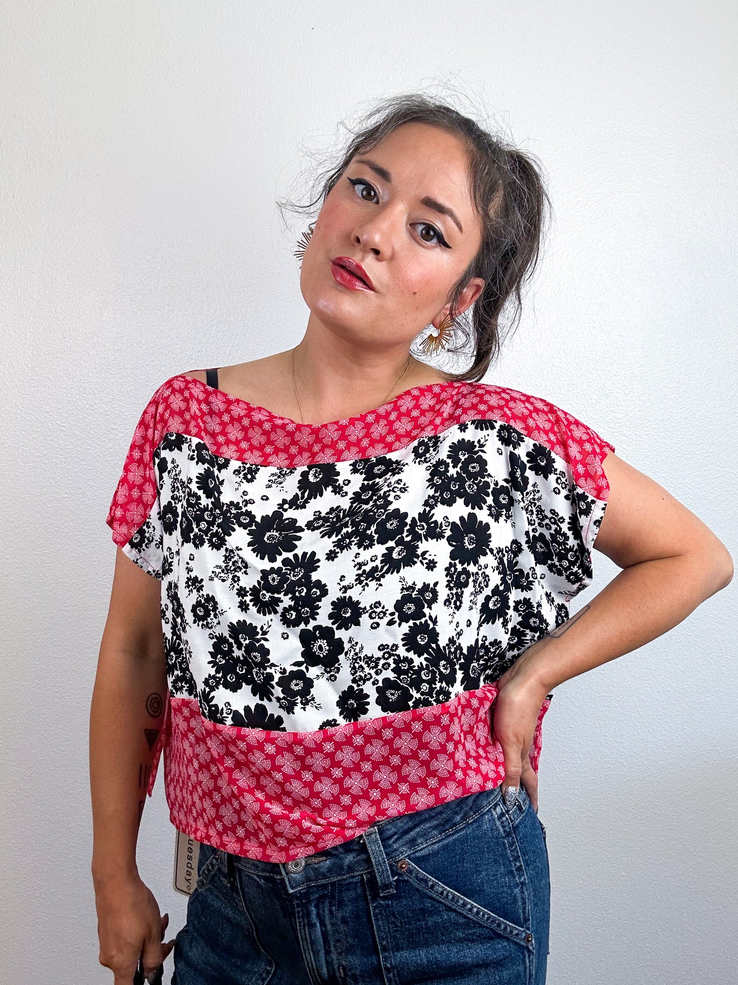 Scrappy Crop Red Daisy Mum