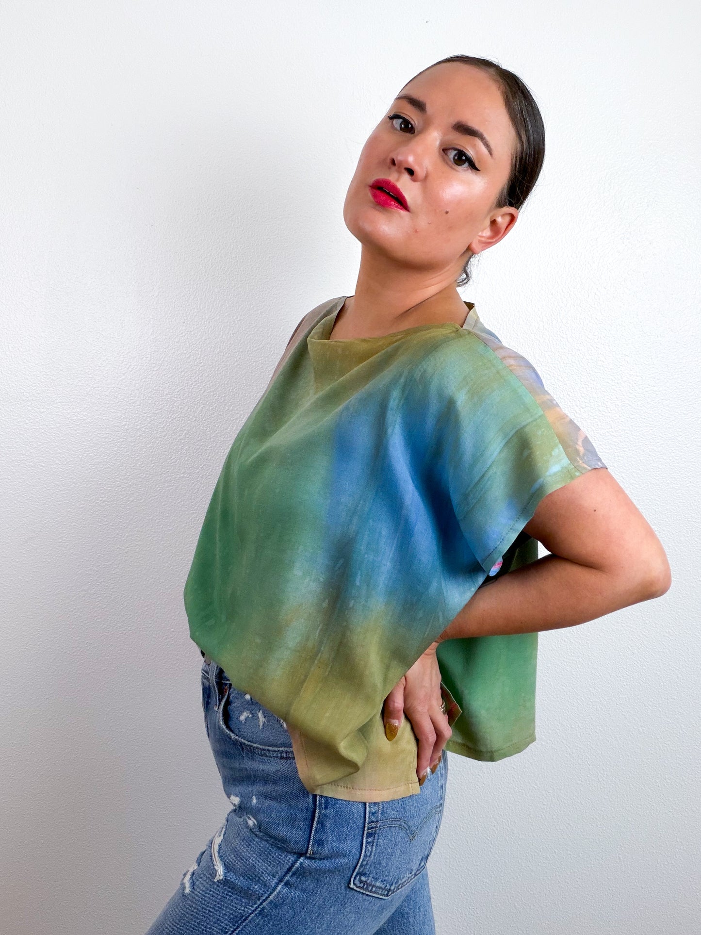 Hand-Dyed Bamboo Flip Crop Blue Green Bronze Coral Aura