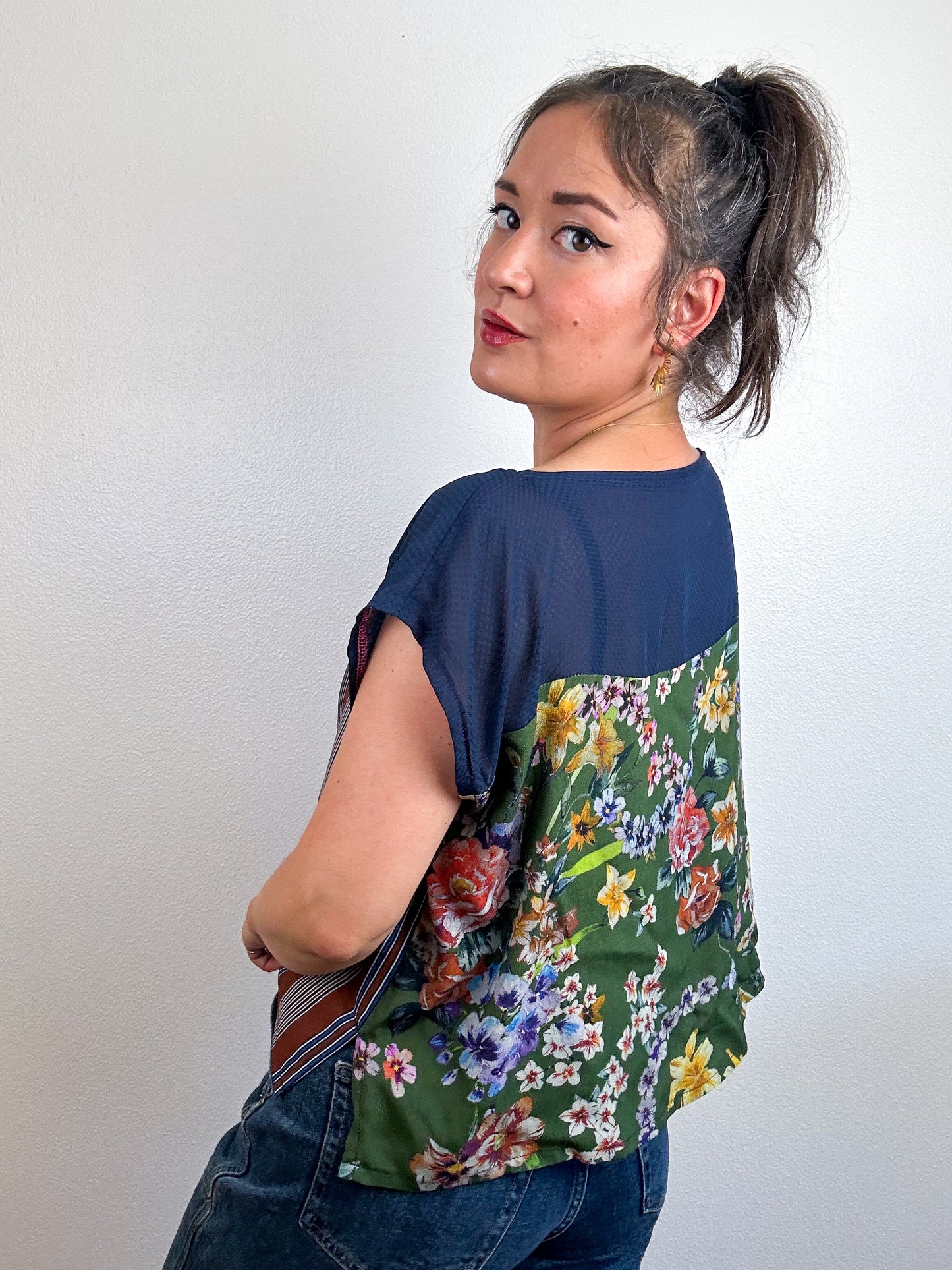 Scrappy Crop Navy Floral Stripes
