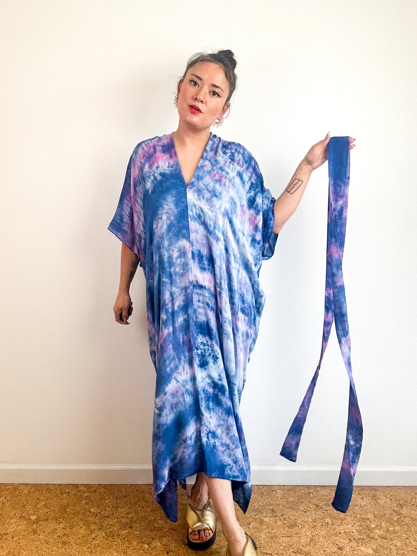 Hand-Dyed Bamboo Tie Caftan Royal Orchid Watercolor