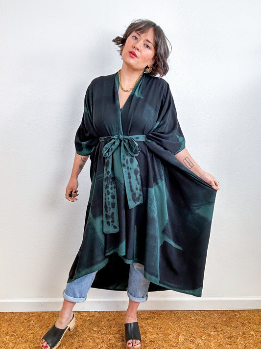 Hand-Dyed High Low Kimono Forest Black Arc