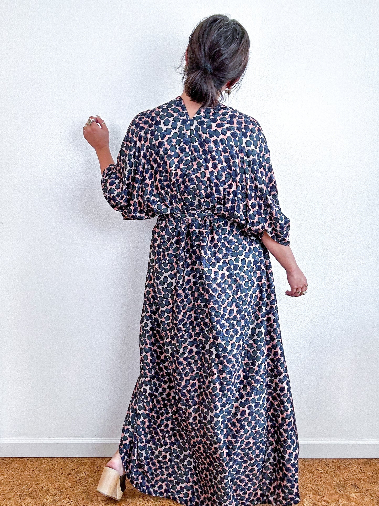 Print High Low Kimono Black Grey Peach Flowers Challis