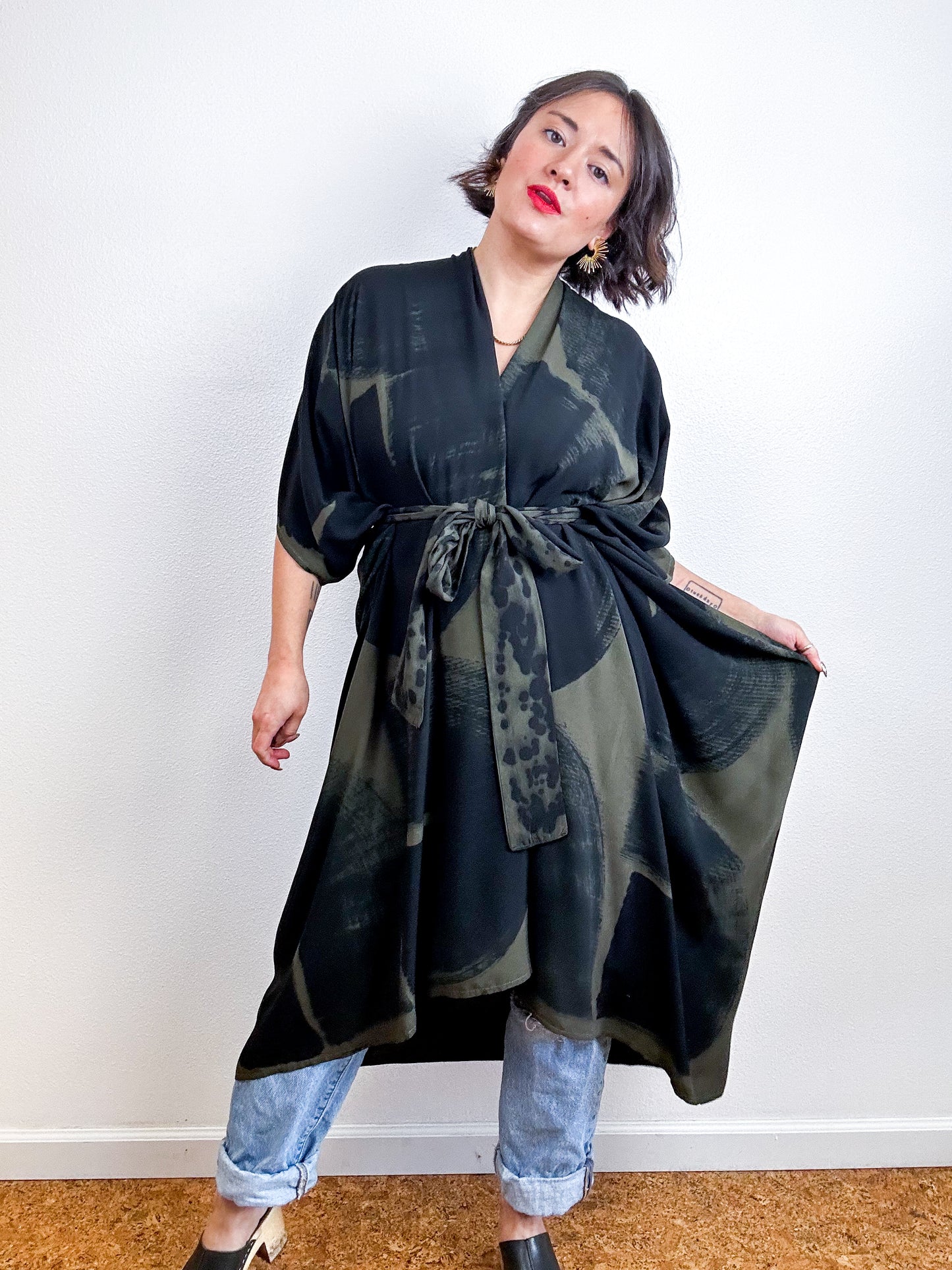 Hand-Dyed High Low Kimono Olive Black Arc