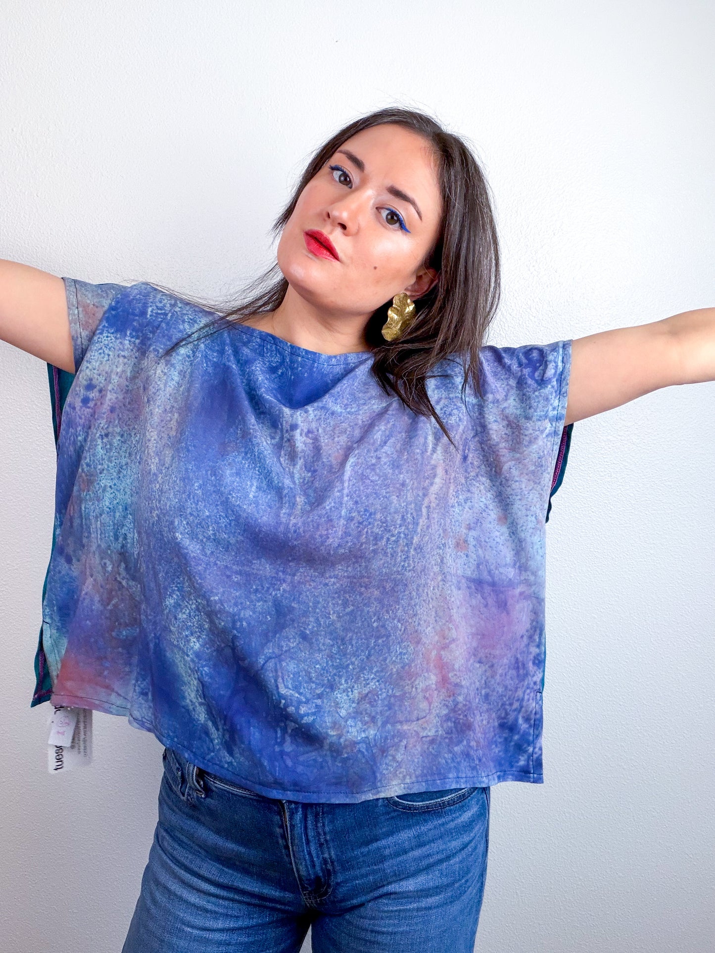 Hand-Dyed Bamboo Flip Crop Teal Blue Speckle