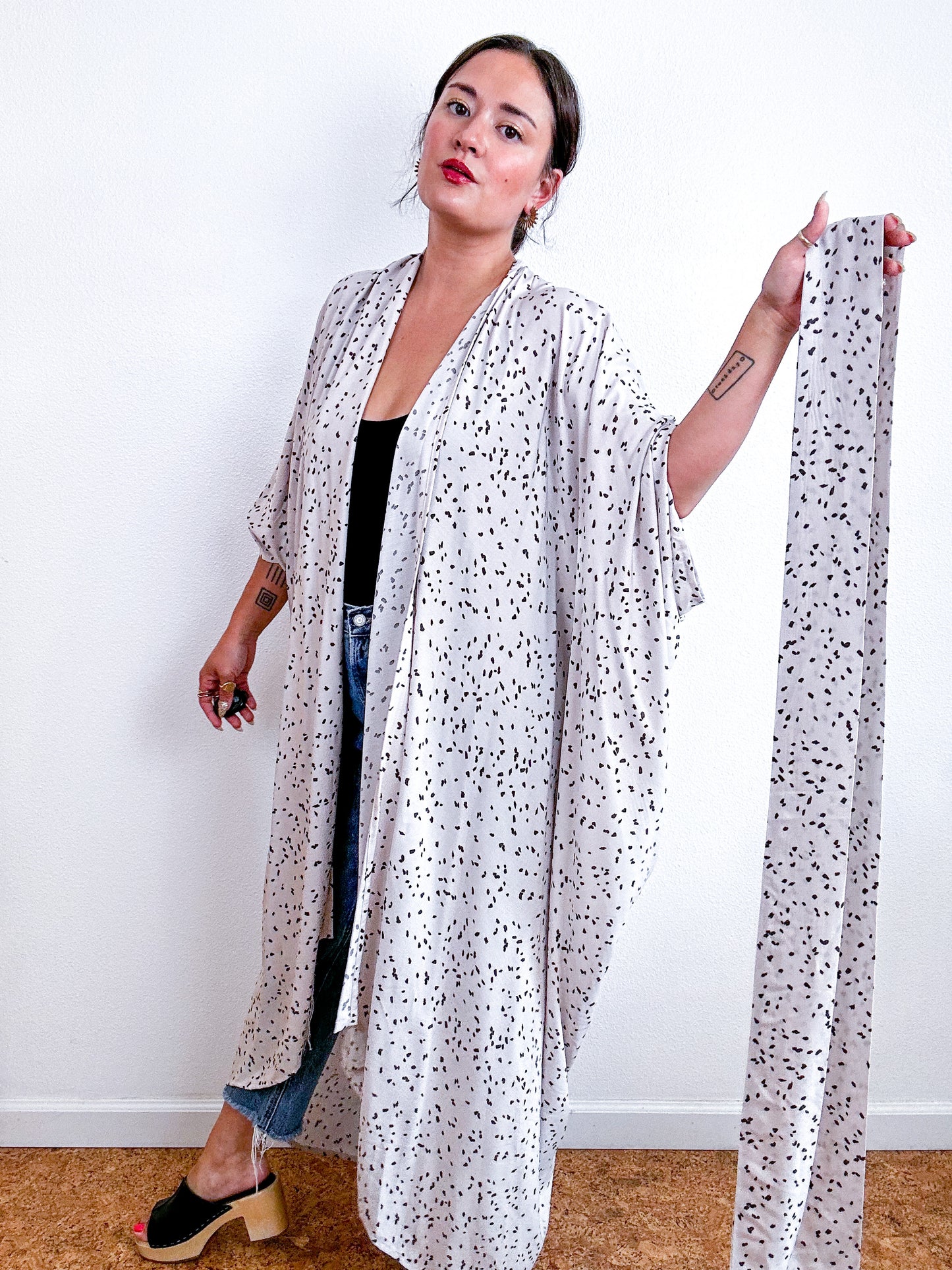 Print High Low Kimono Bone Grey Speckle Challis
