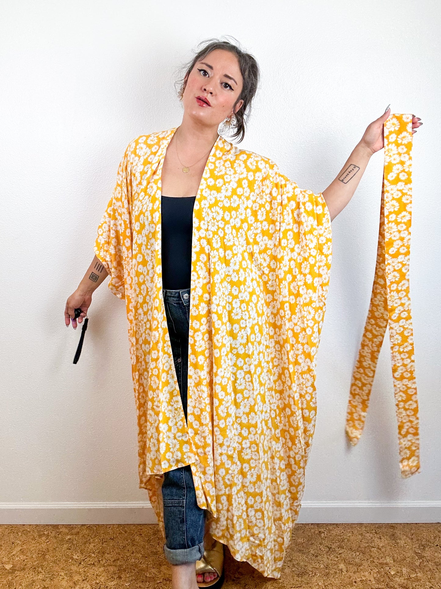 Print High Low Kimono Yellow Daisy Challis