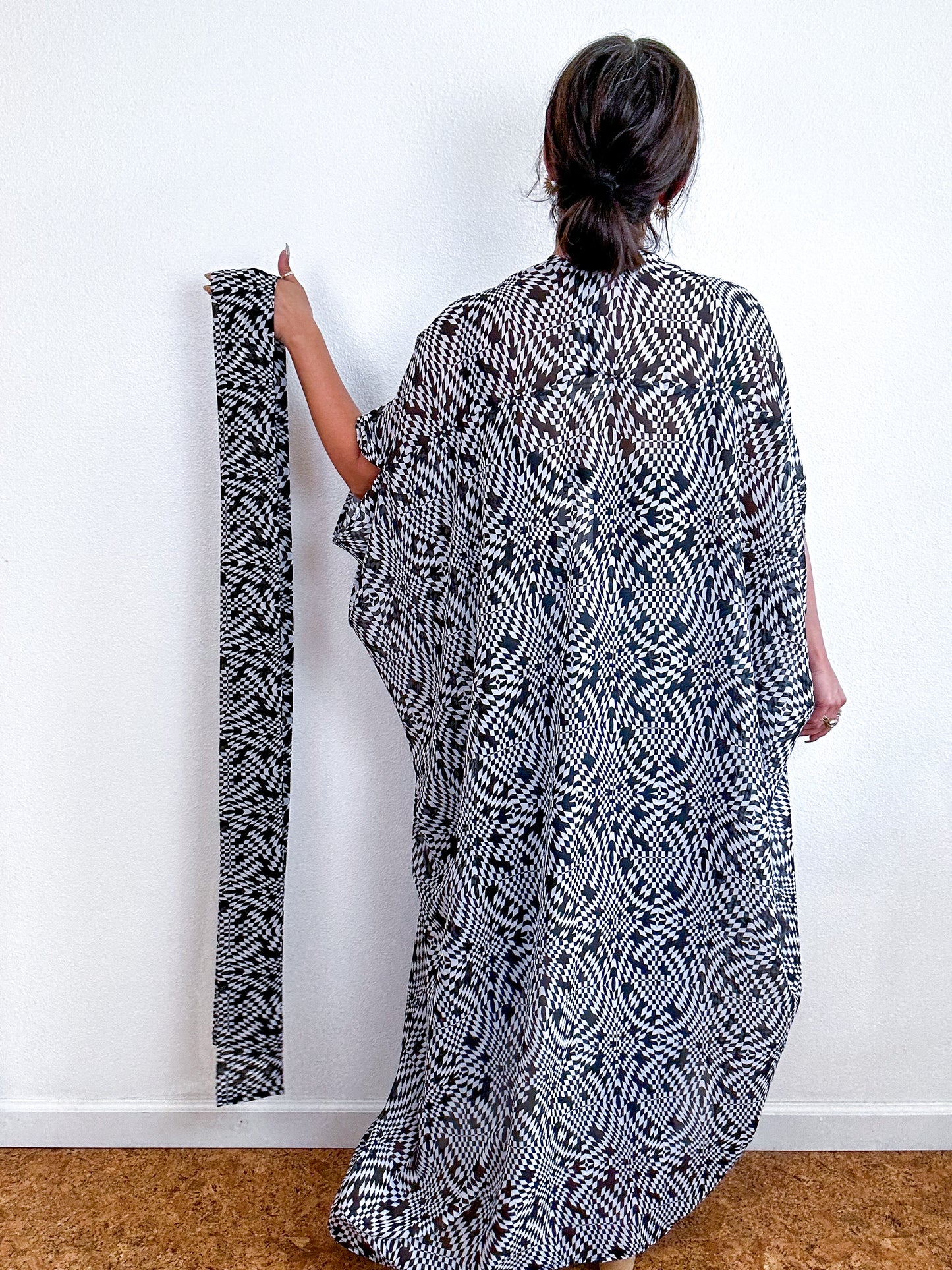 Print High Low Kimono Black White Wavy Checker Chiffon