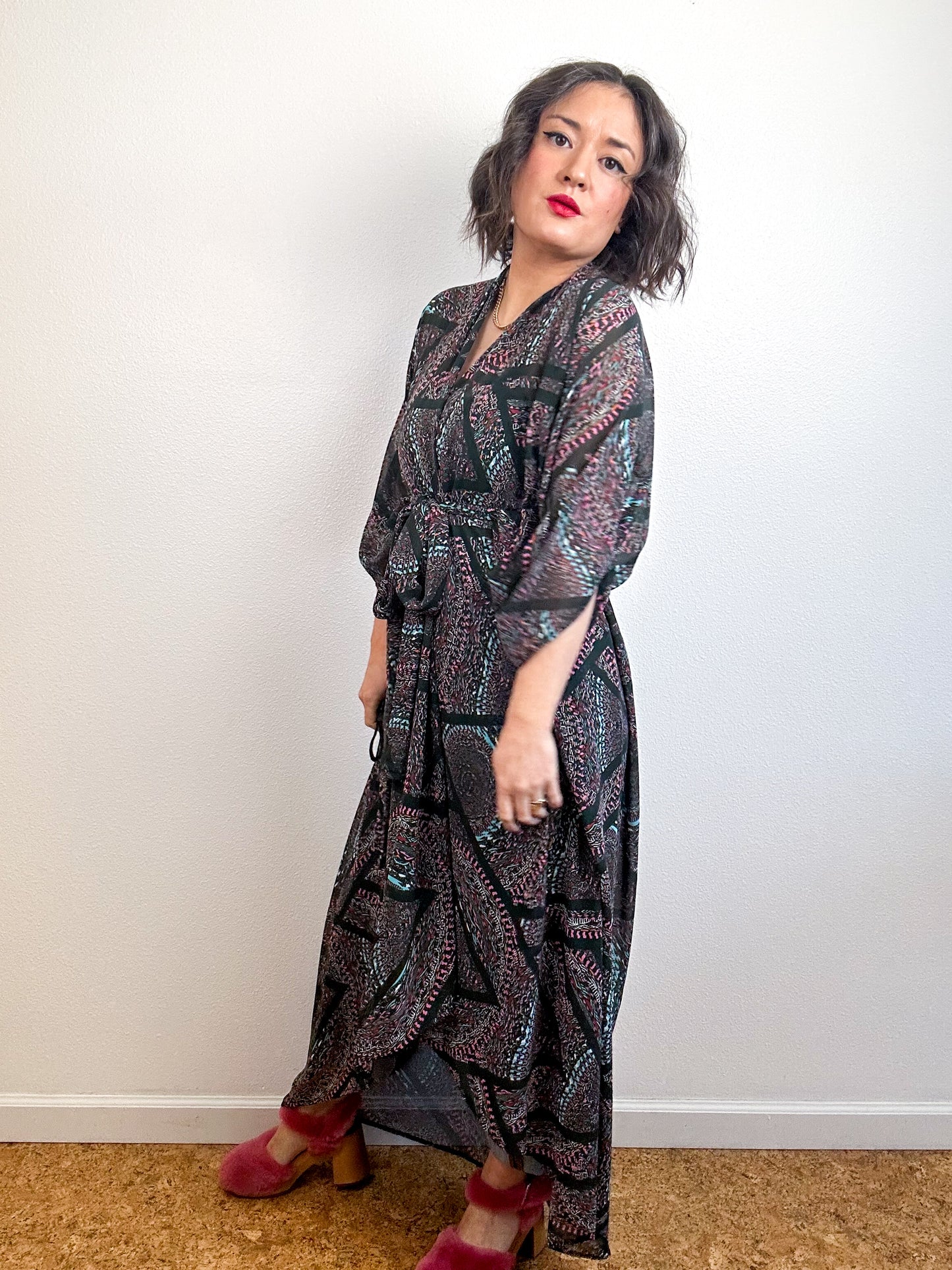 Print High Low Kimono Black Magenta Geo Chiffon