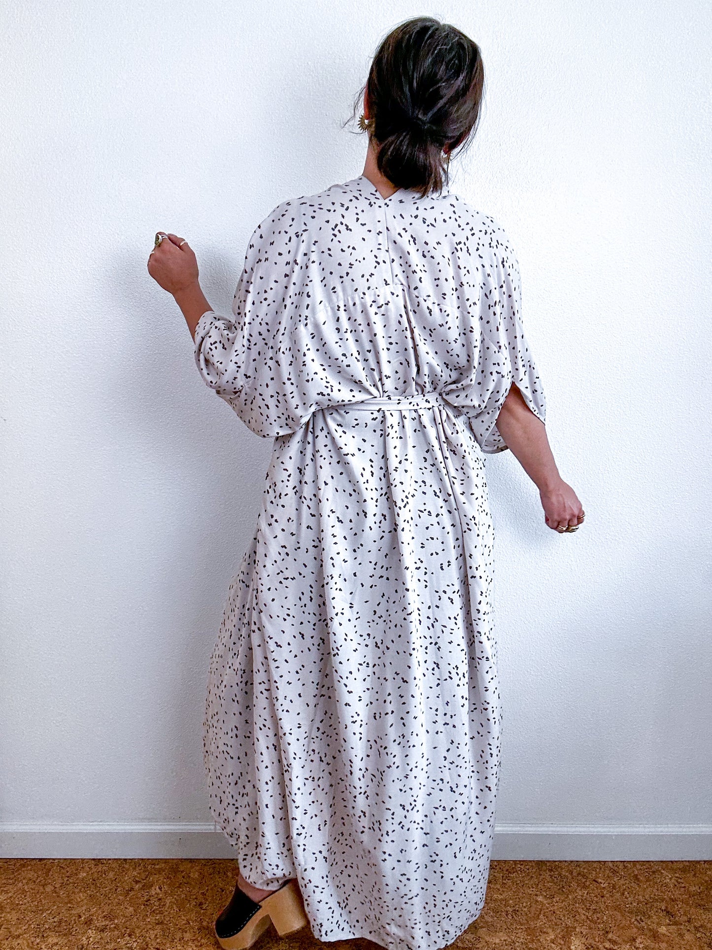 Print High Low Kimono Bone Grey Speckle Challis