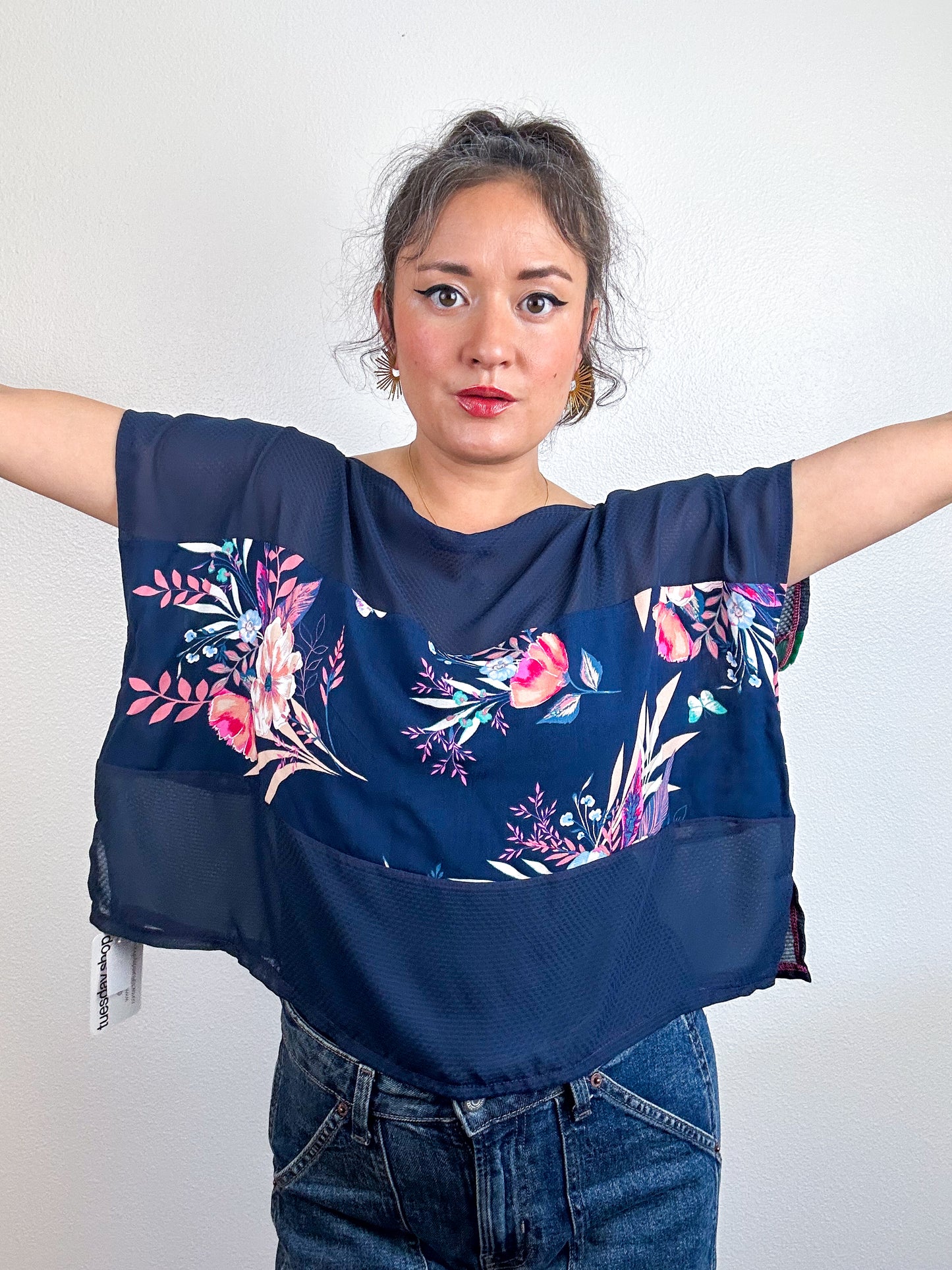 Scrappy Crop Navy Green Floral