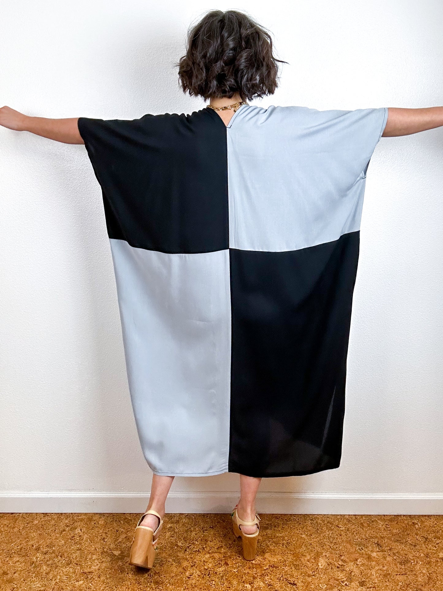 Color Block Midi Caftan Dress Grey Black