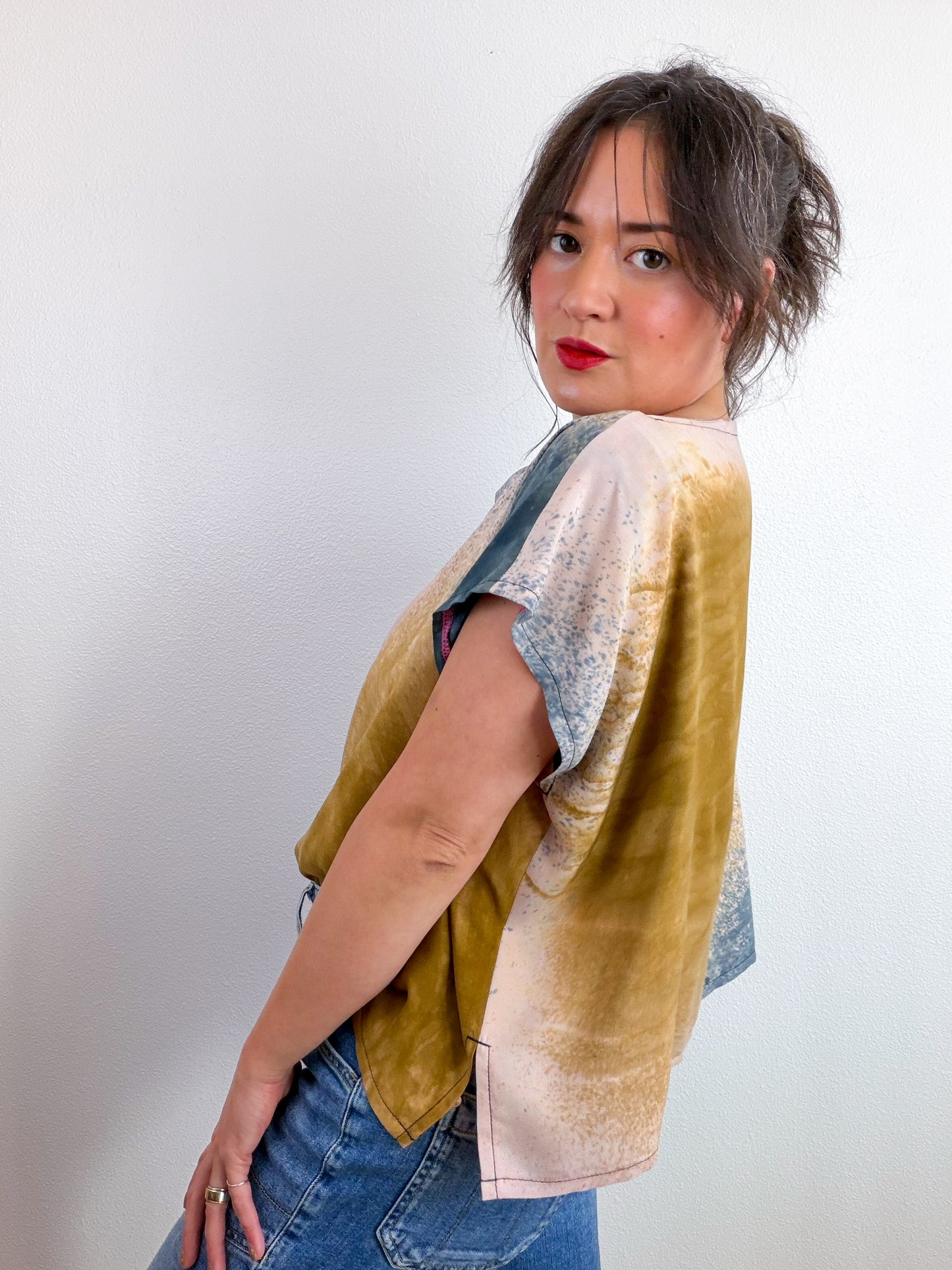 Hand-Dyed Bamboo Flip Crop Raven Wisteria Bronze Gradient