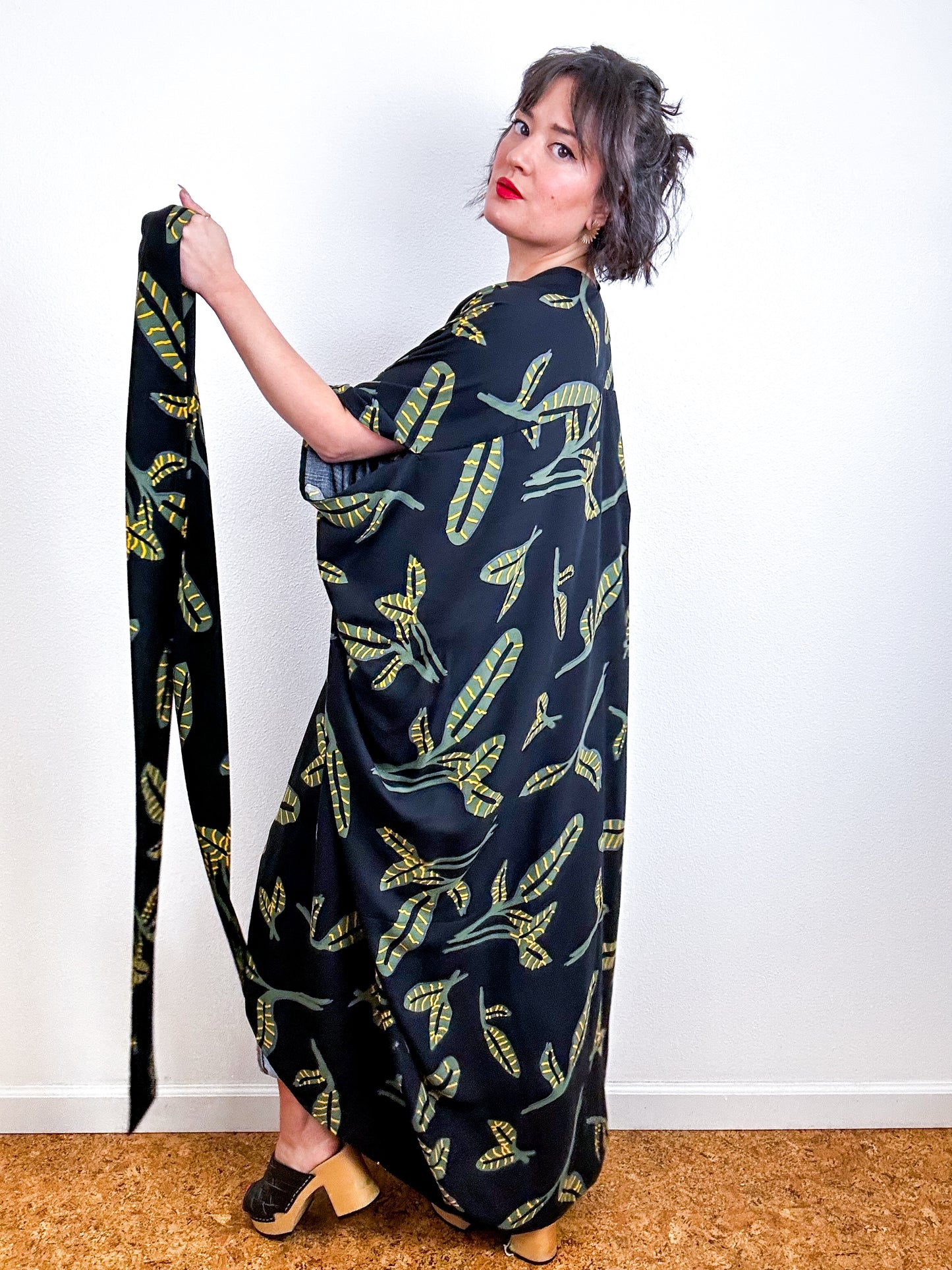 Print High Low Kimono Black Leaf Challis