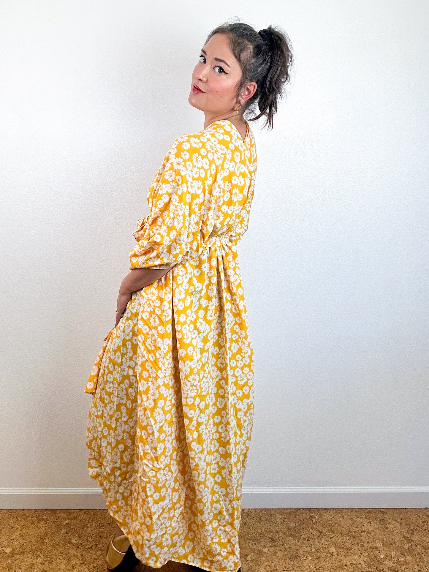 Print High Low Kimono Yellow Daisy Challis