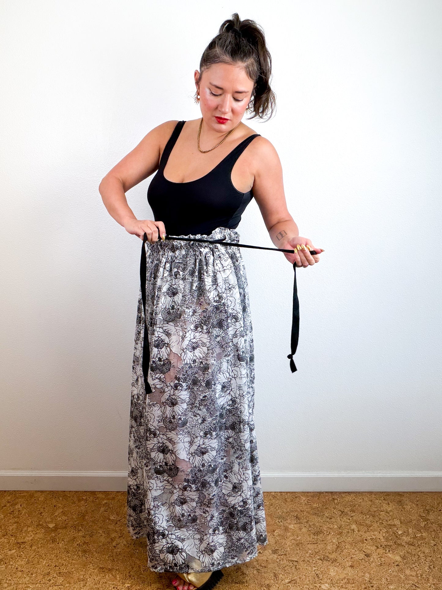 THE SKIRT Black Floral Mesh Lace