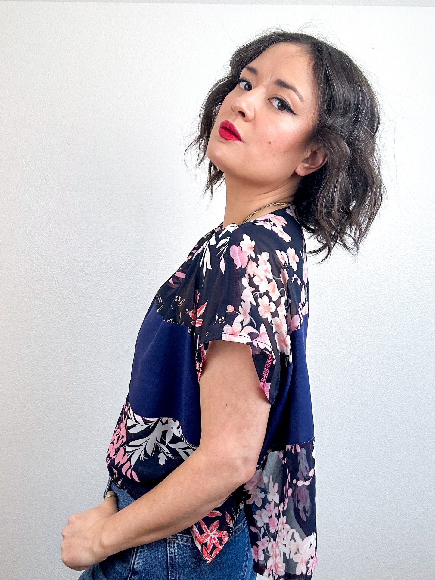 Scrappy Crop Navy Blossoms