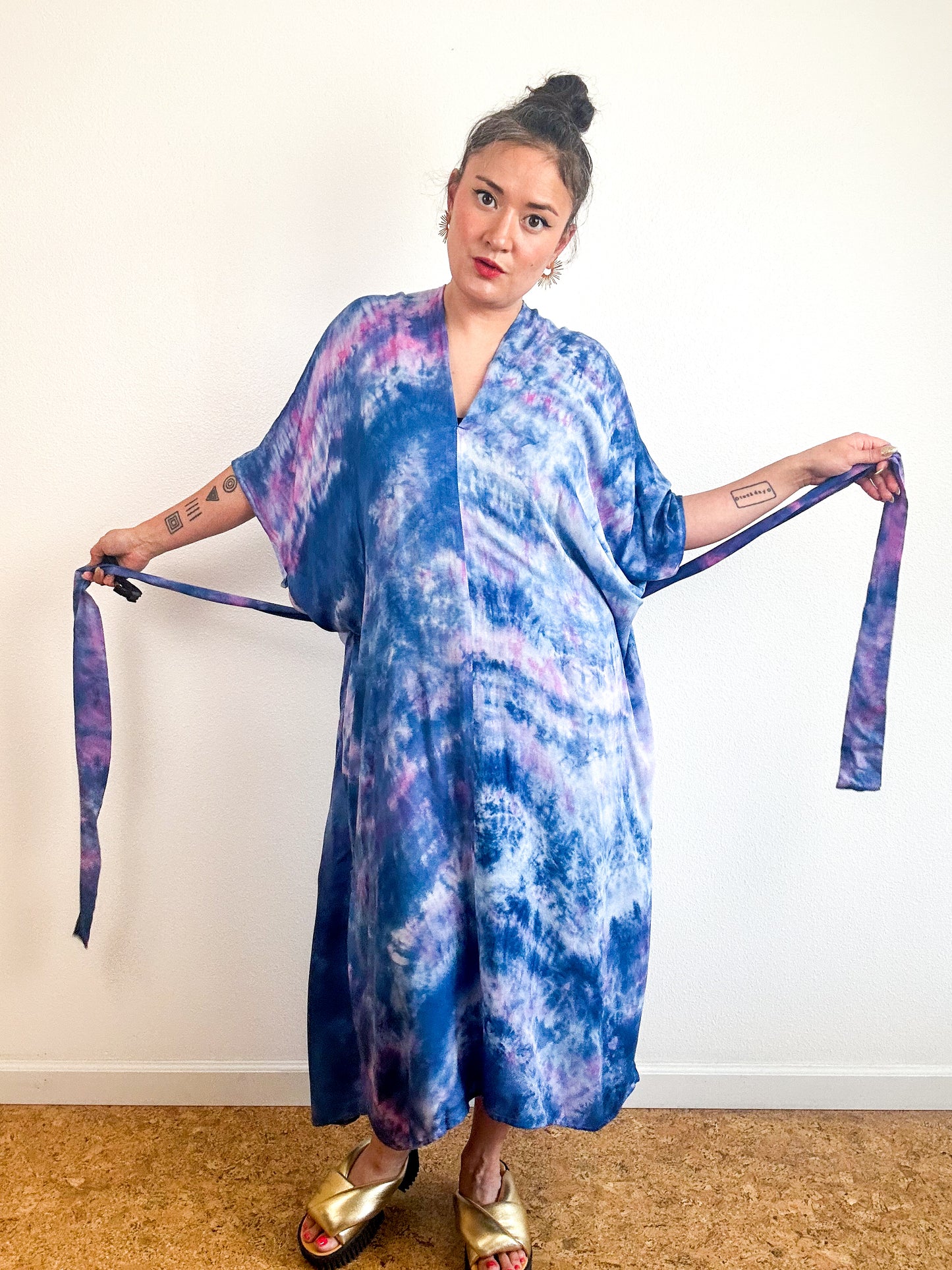 Hand-Dyed Bamboo Tie Caftan Royal Orchid Watercolor