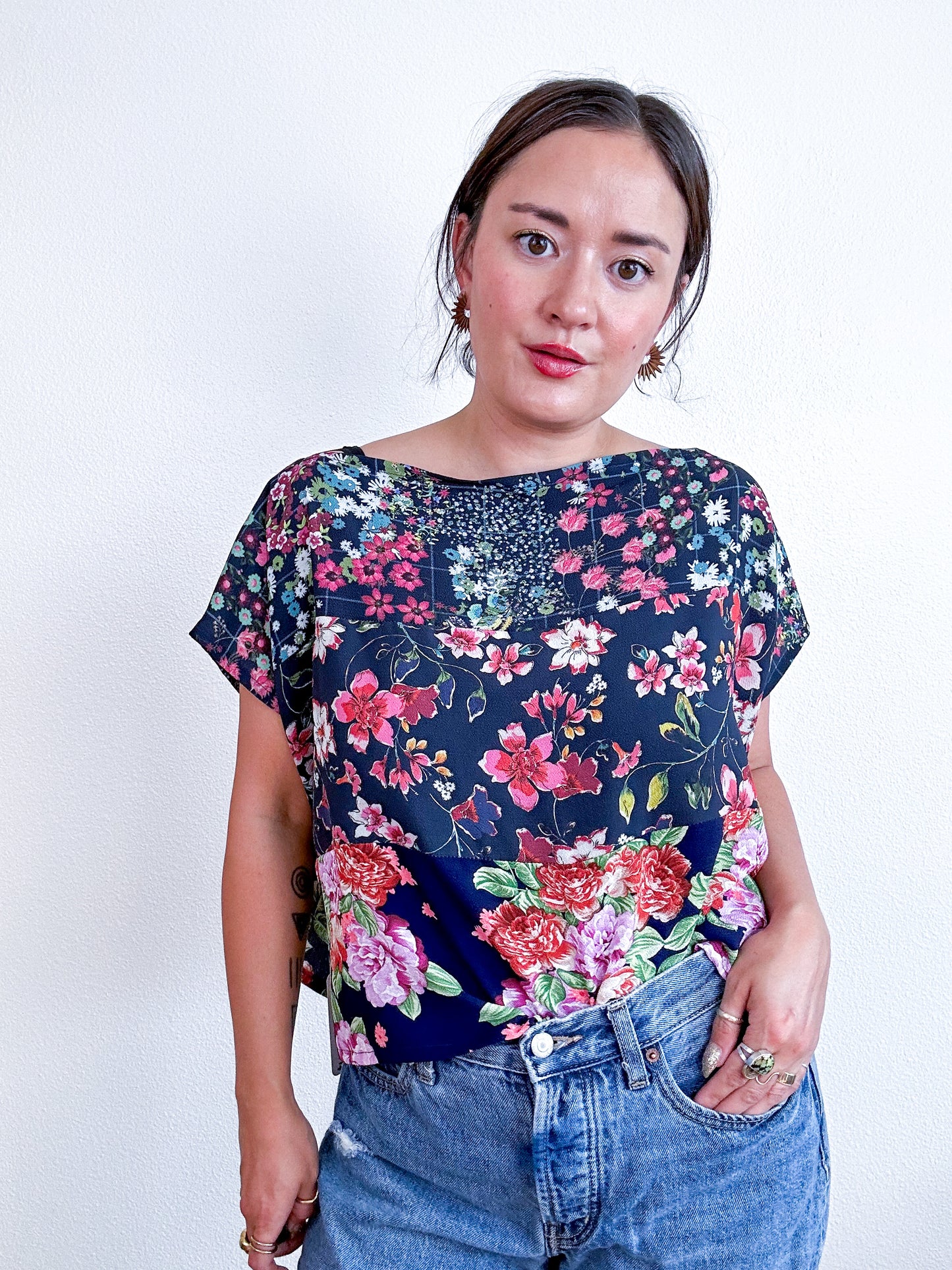 Scrappy Crop Navy Floral Mix