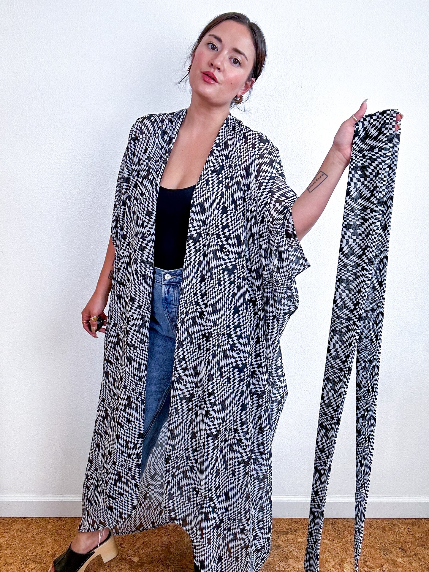 Print High Low Kimono Black White Wavy Checker Chiffon