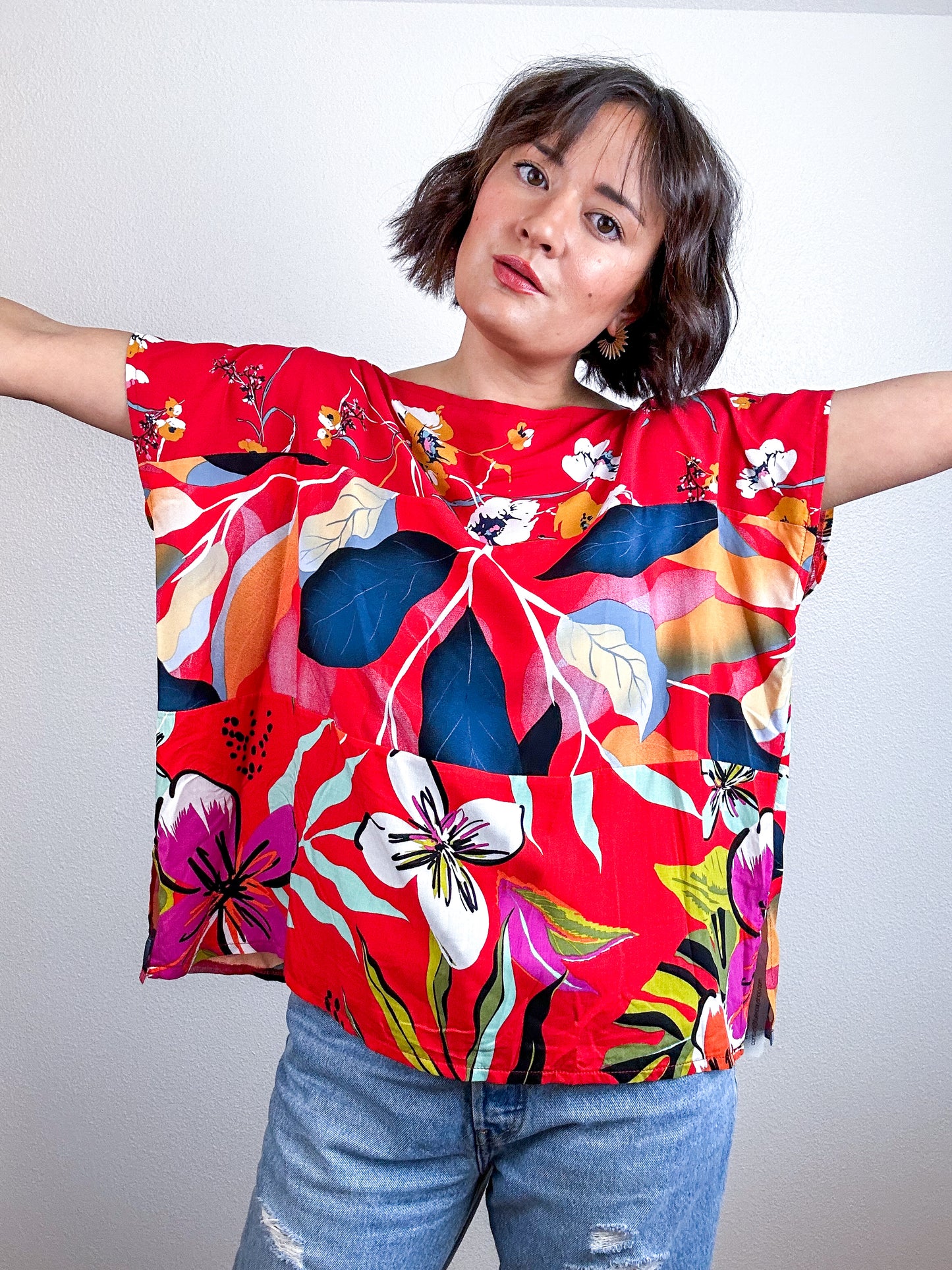 Scrappy Crop Red Floral Mix