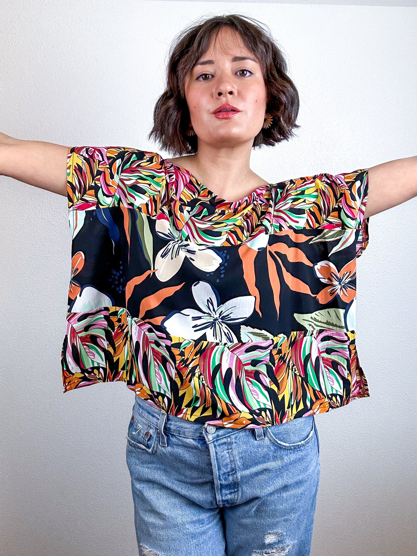 Scrappy Crop Black Tropical Mix 3