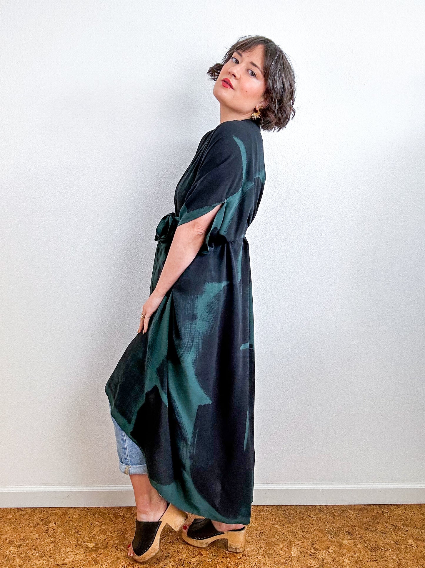 Hand-Dyed High Low Kimono Forest Black Arc