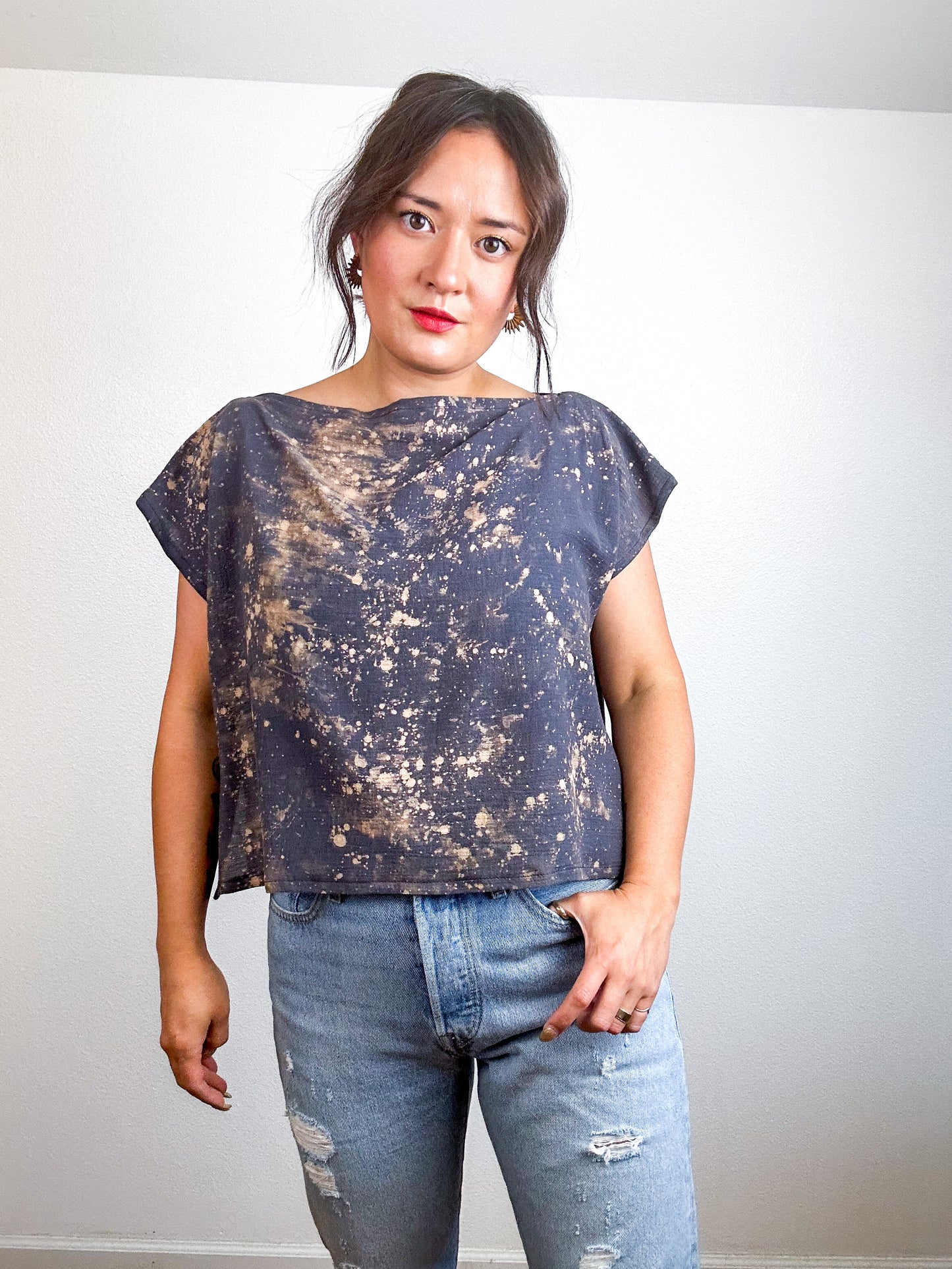 Bleach Speckle Crop Navy Tan