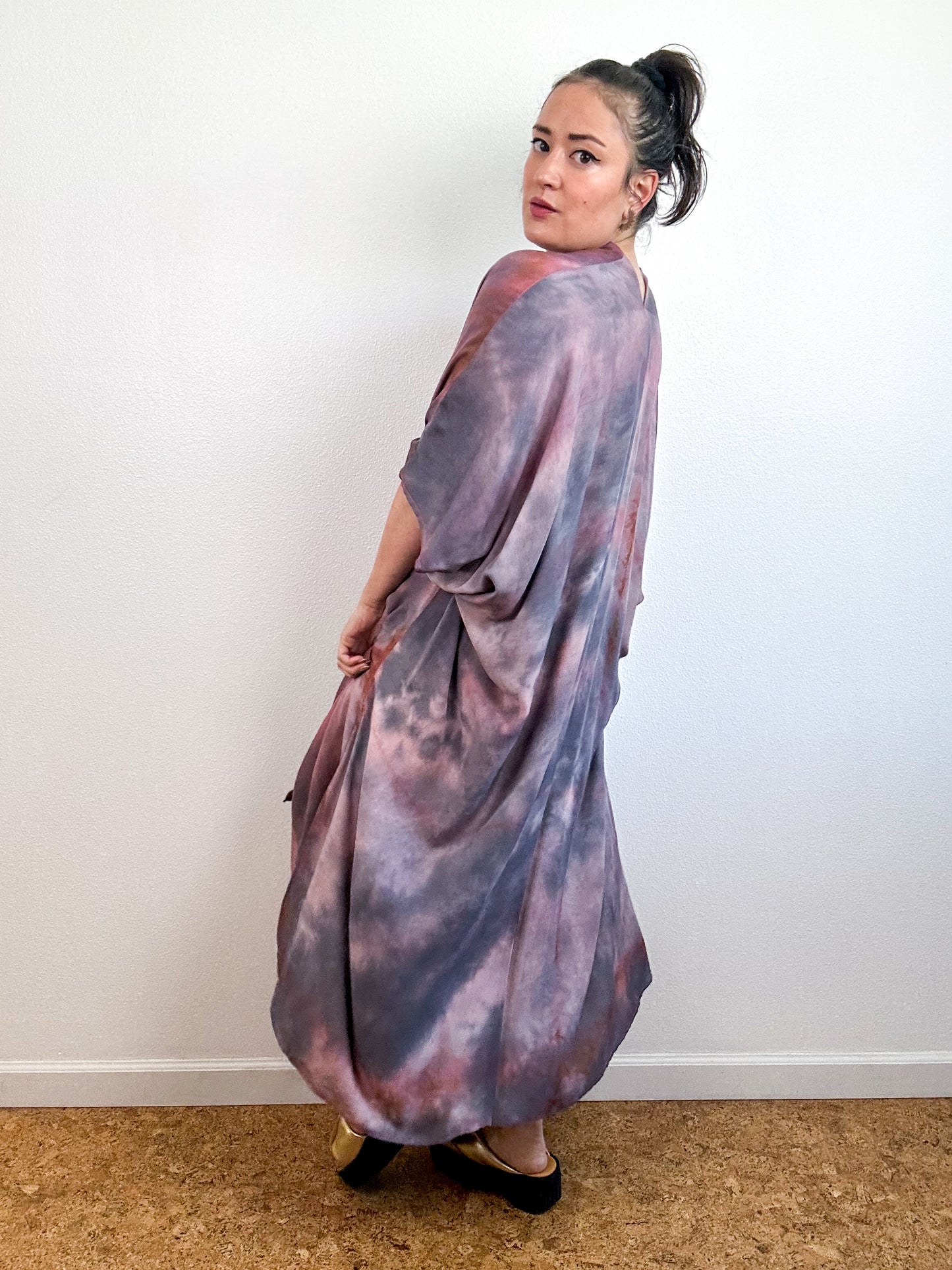 Hand-Dyed Bamboo Tie Caftan Mauve Watercolor
