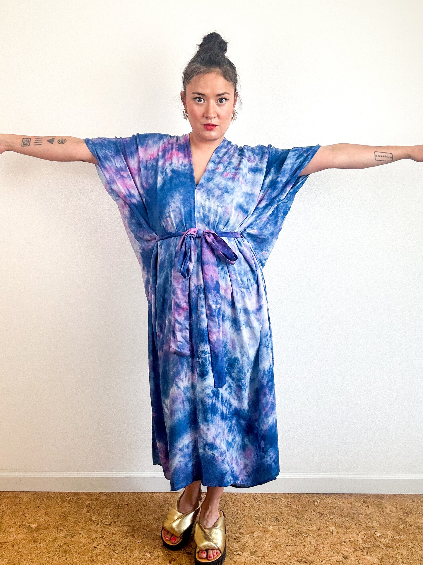 Hand-Dyed Bamboo Tie Caftan Royal Orchid Watercolor