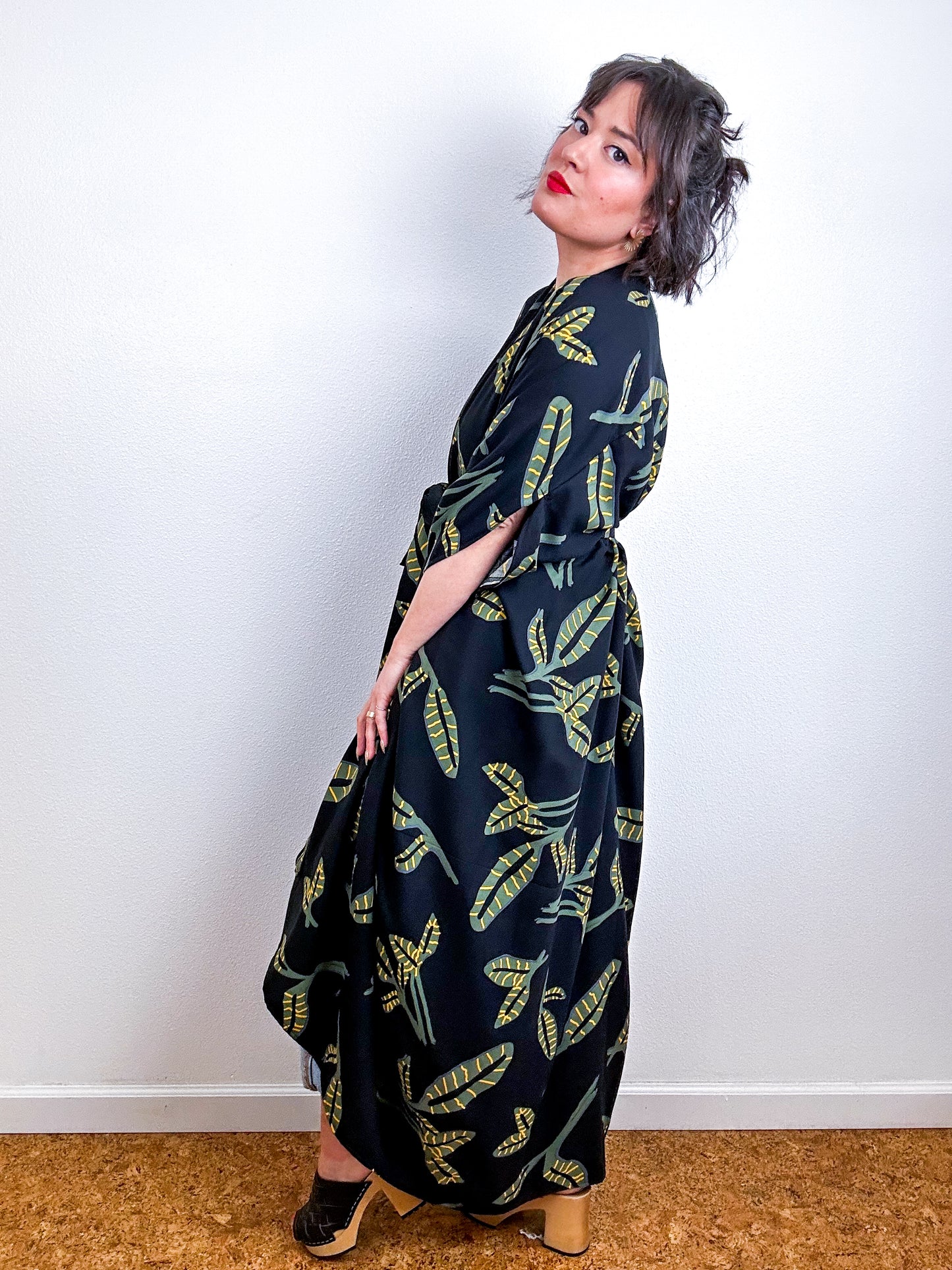 Print High Low Kimono Black Leaf Challis