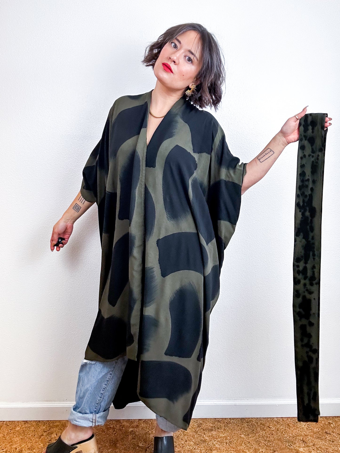 Hand-Dyed High Low Kimono Olive Black Brush