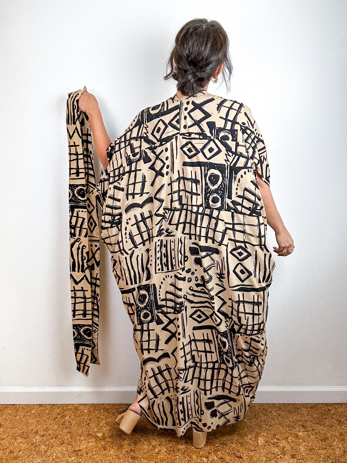Print High Low Kimono Khaki Black Sketches Challis