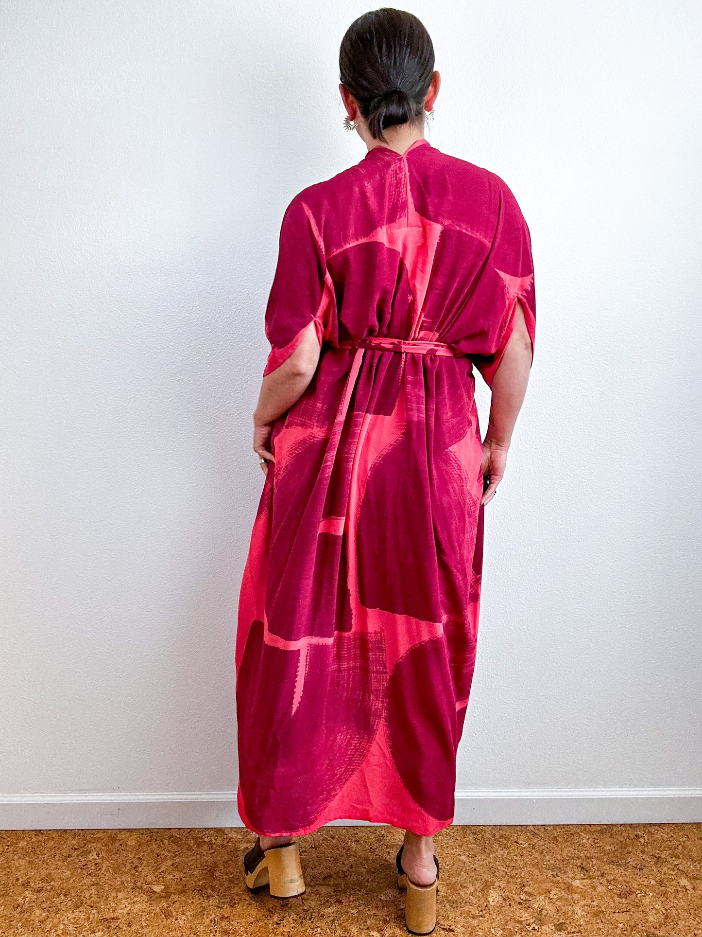 Hand-Dyed High Low Kimono Coral Maroon Arc