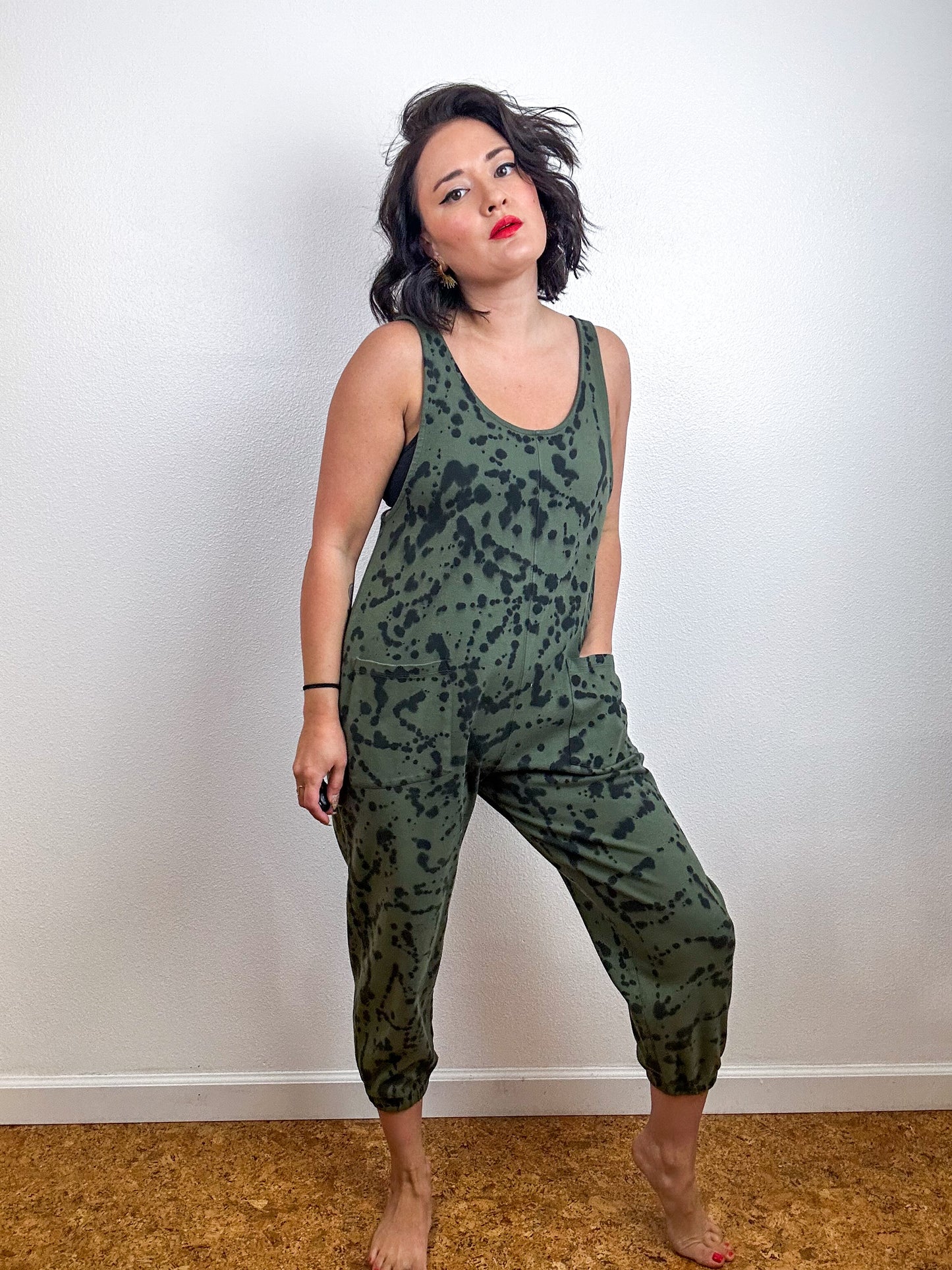 Hand-Dyed Jumper Olive Black Speckle
