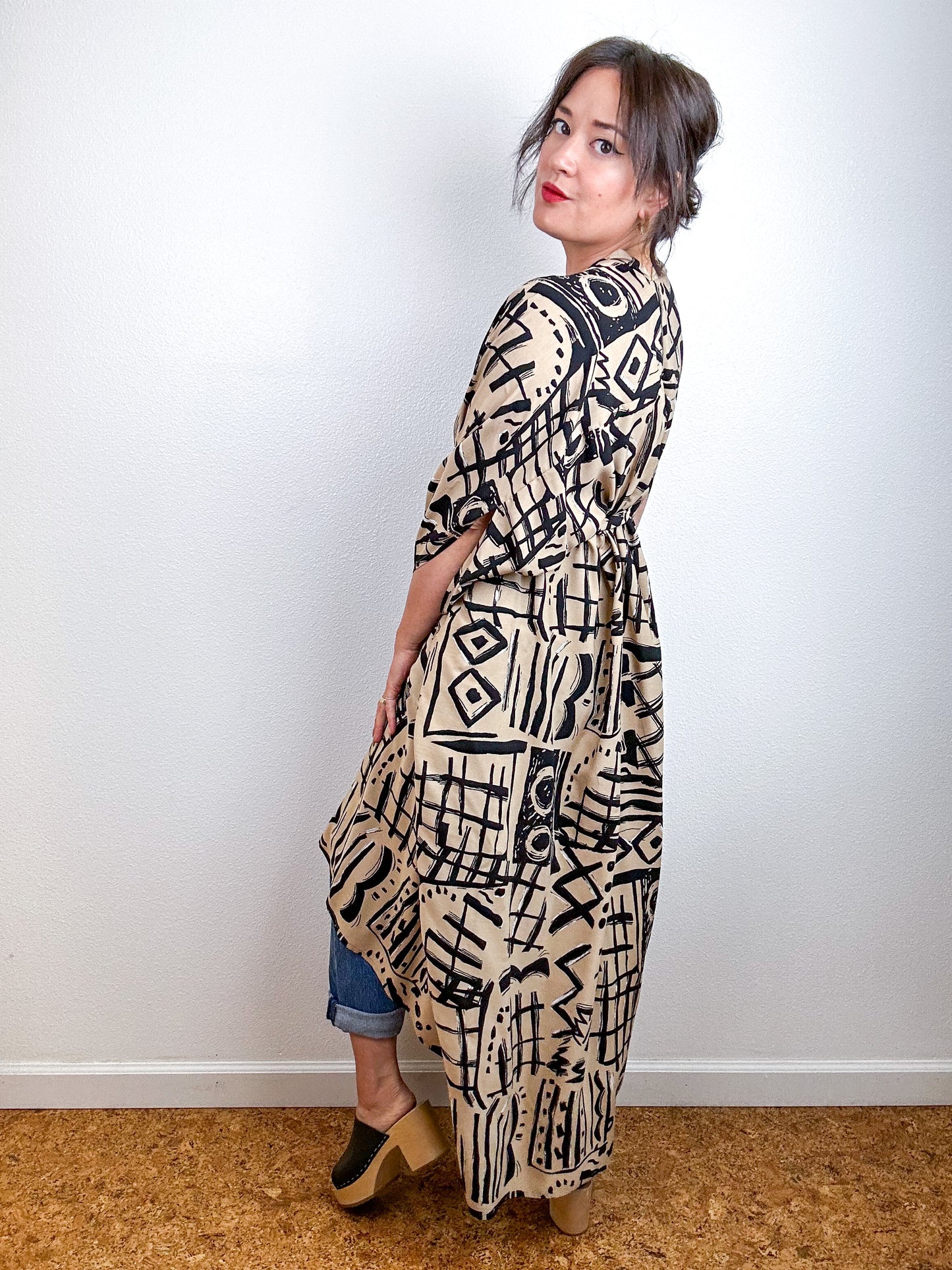 Print High Low Kimono Khaki Black Sketches Challis