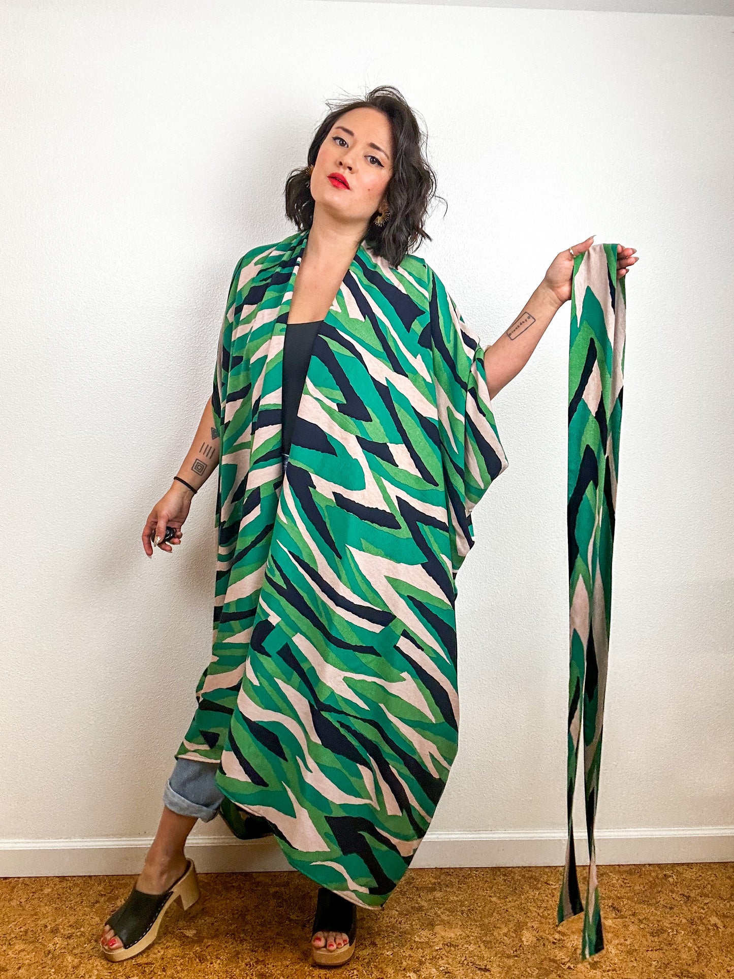 Print High Low Kimono Green Waves Challis