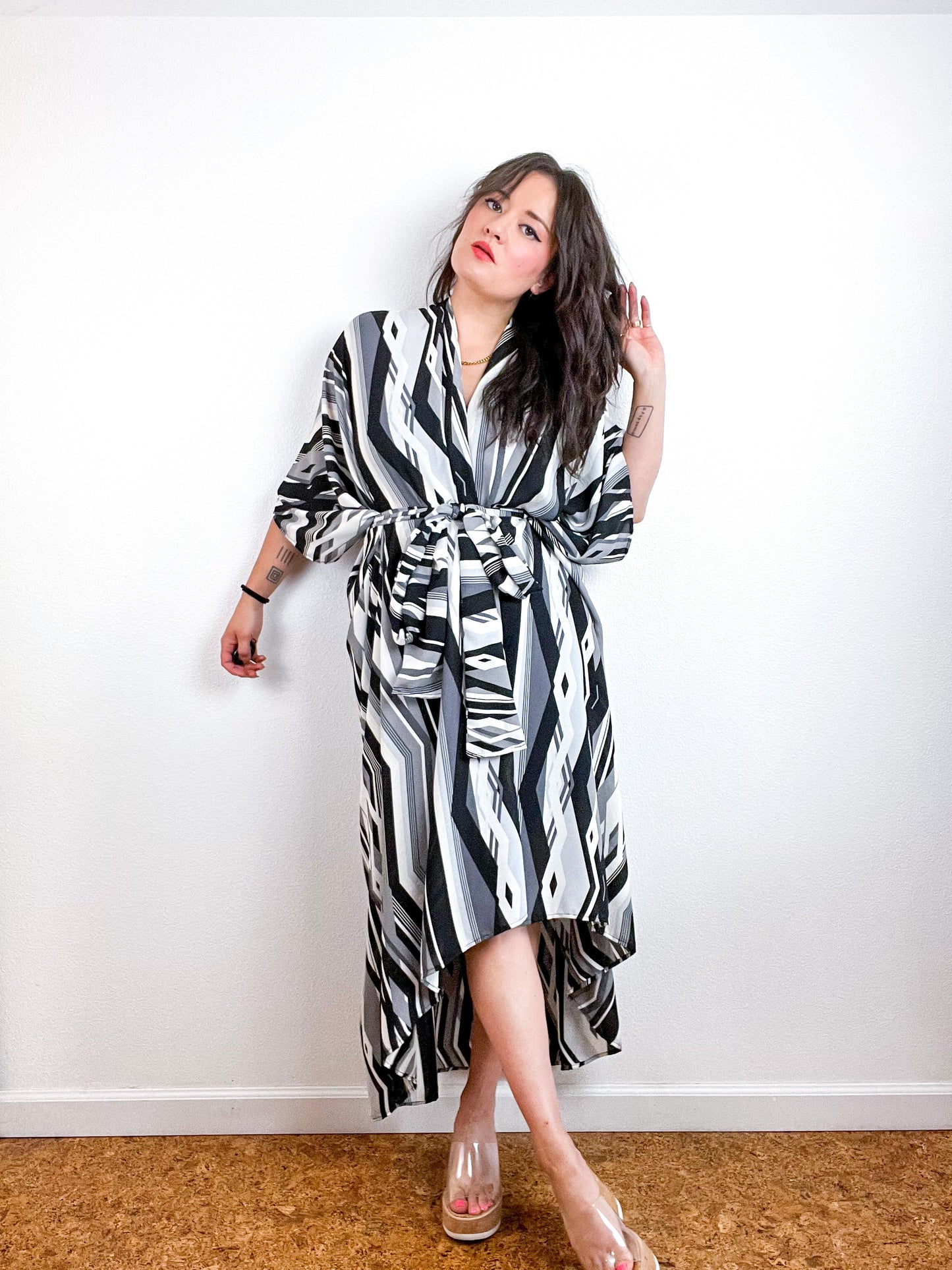 Print High Low Kimono Black Grey Ziggy Georgette
