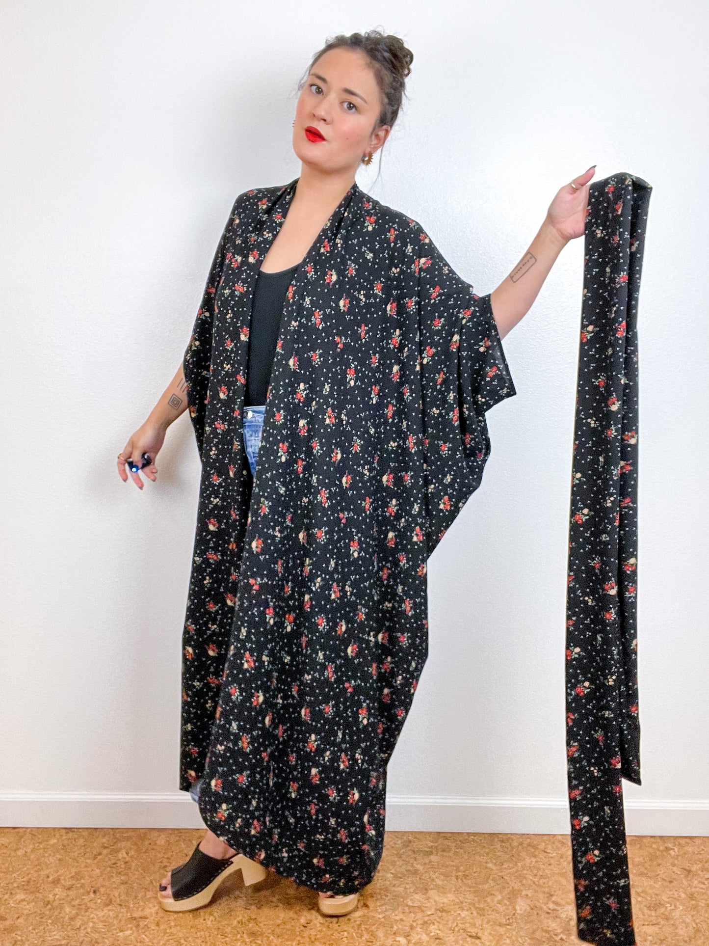 Print High Low Kimono Black Mini Rose Bubble Crepe